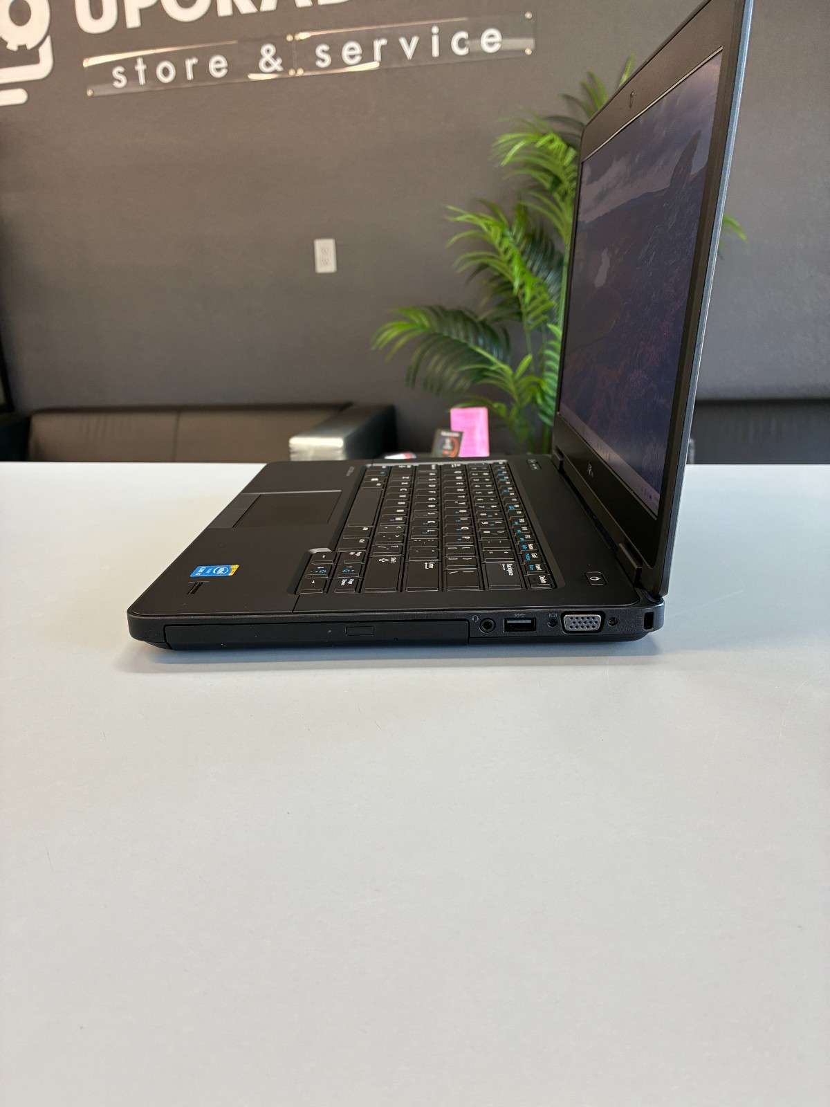 Dell Latitude E5440: 14″ / i5-4310U / RAM 16Gb / SSD 256Gb / Win 11