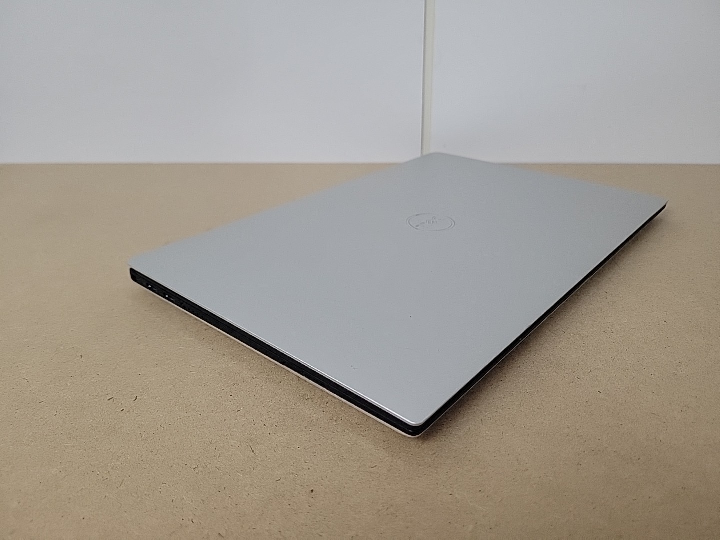 Dell XPS 13 9380 Laptop Intel Core i5-8265U 1.60GHz 8GB RAM 256GB SSD Win11