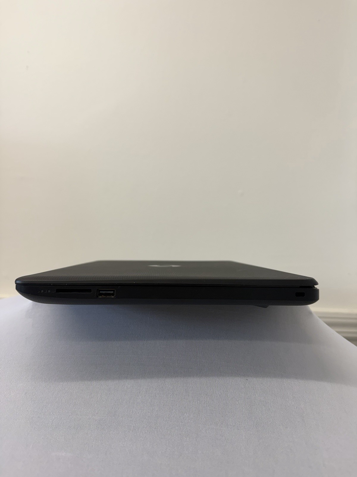 HP Laptop 14-bw012nr – Good Screen – AMD E2-9000e – Read Des