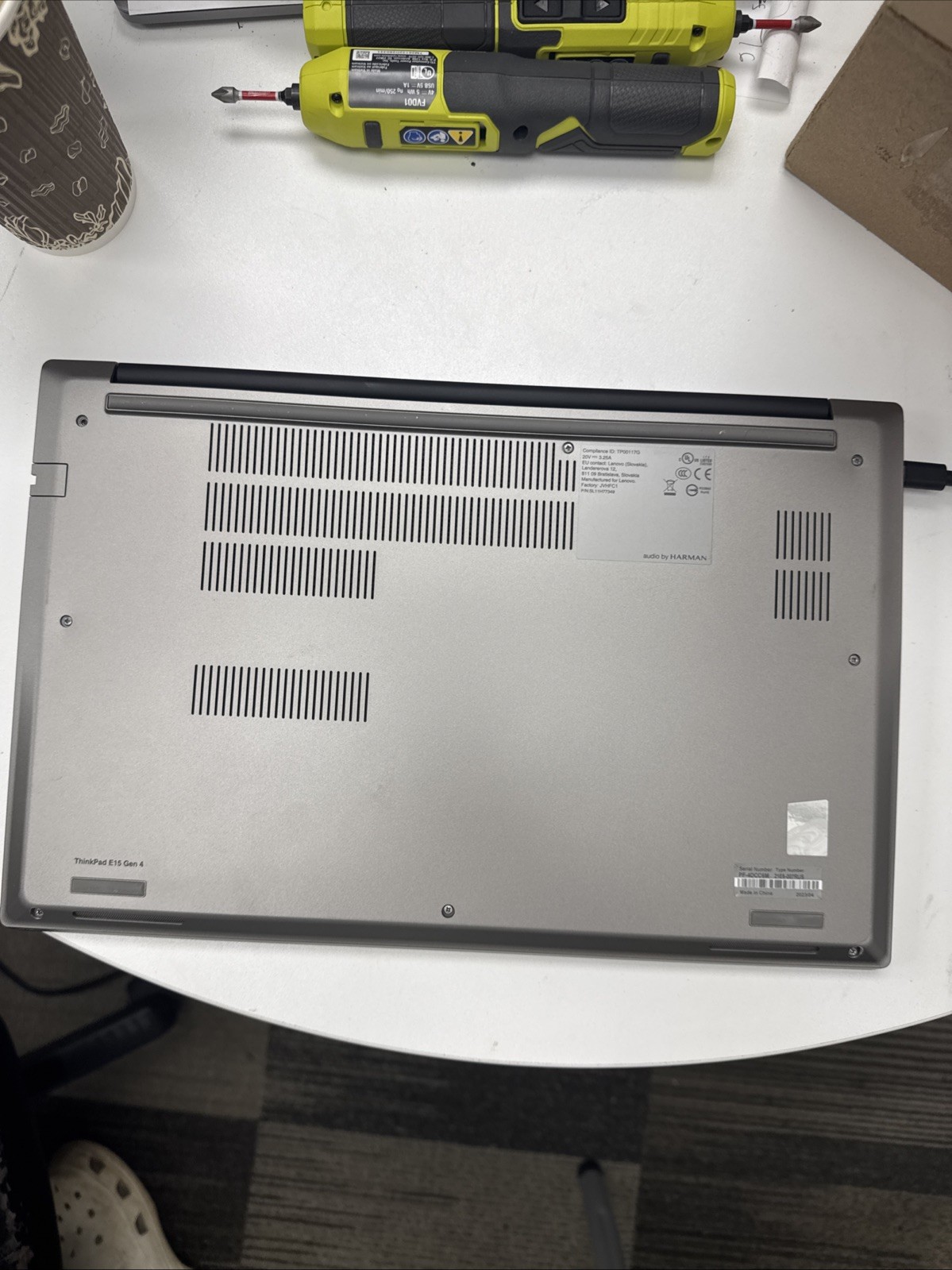 Lenovo thinkpad e15 gen 4 i7(boots bios) No SSD *battery