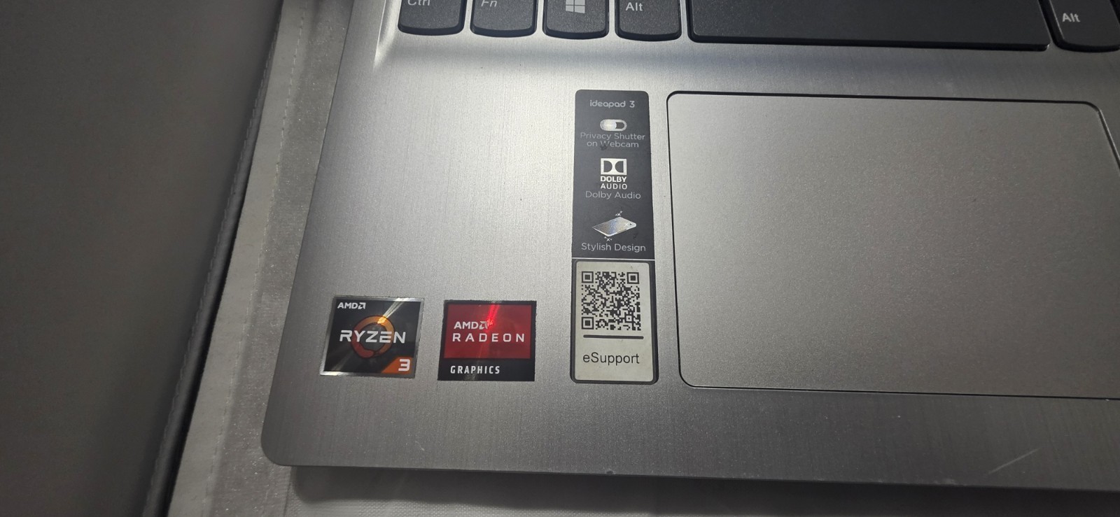 Lenovo IdeaPad 3 15ADA05 Ryzen 3 8GB 15.6″ Laptop Radeon Win11 Silver