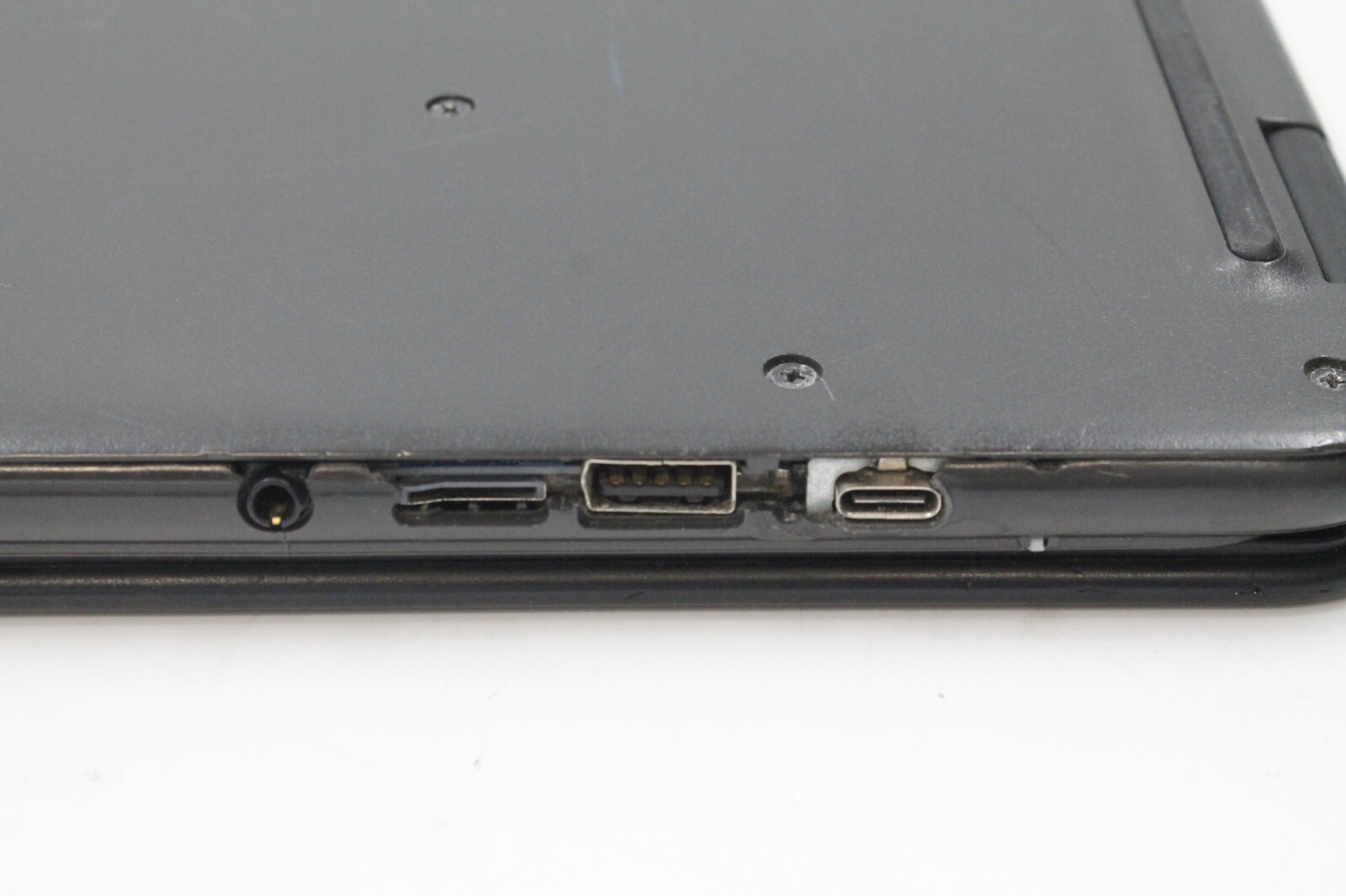 Dell 5190 Chromebook Touch N3450 1.1GHZ 4GB Ram 32GB SSD USED PLEASE READ
