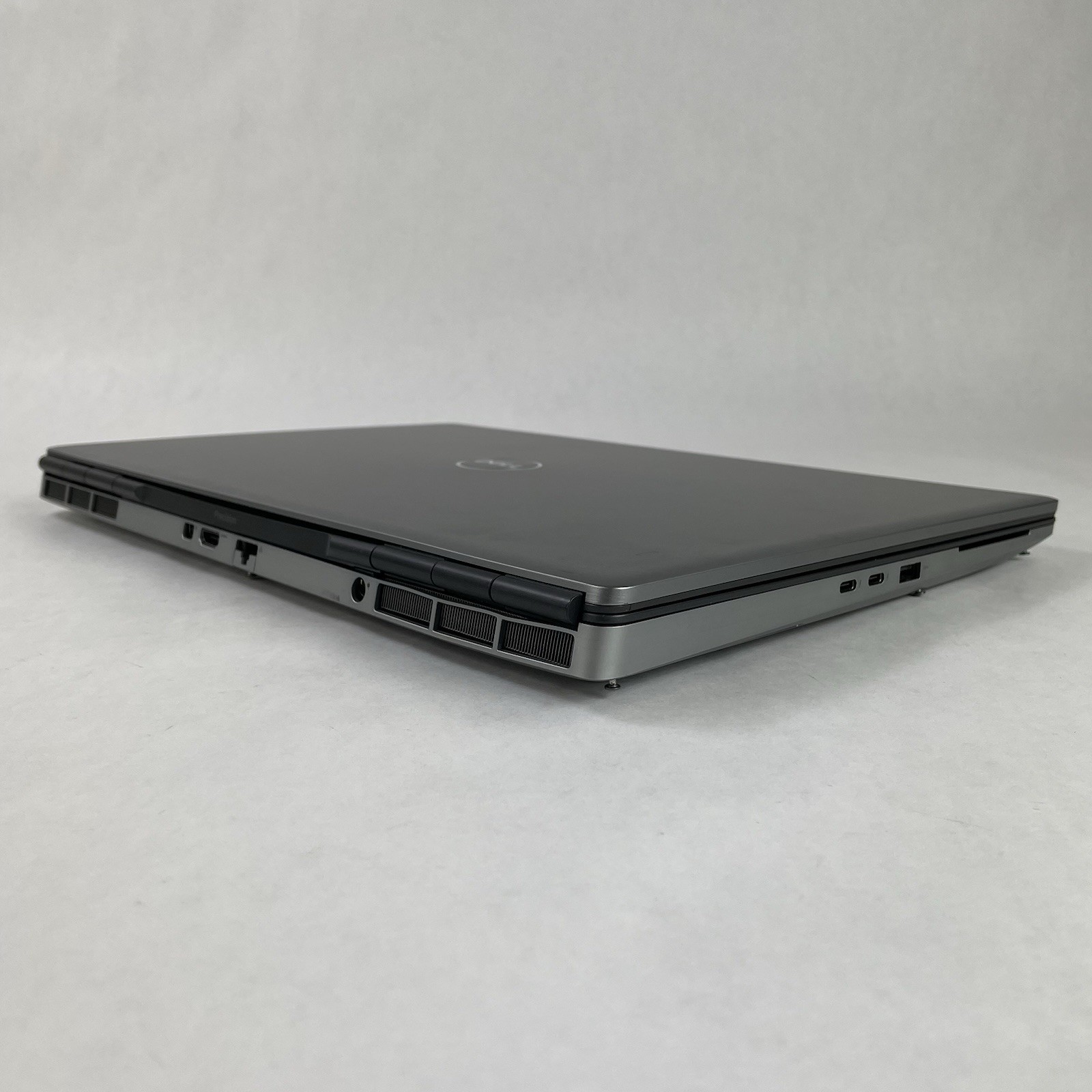 Dell Precision 7750 17.3″ i7-10850H 2.70 GHz 32 GB RAM RTX3000 No SSD No OS READ