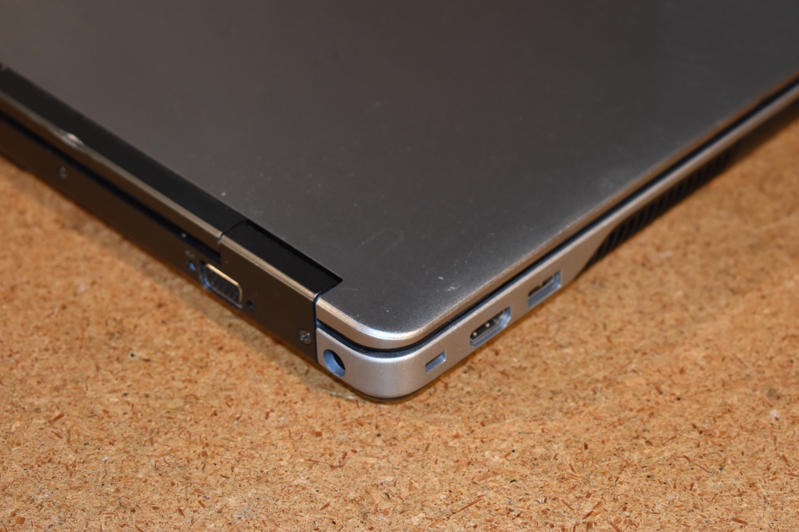 Dell Latitude E6540 Intel Core i5-4310M 8GB 500GB Windows 7 Pro 64-bit Webcam