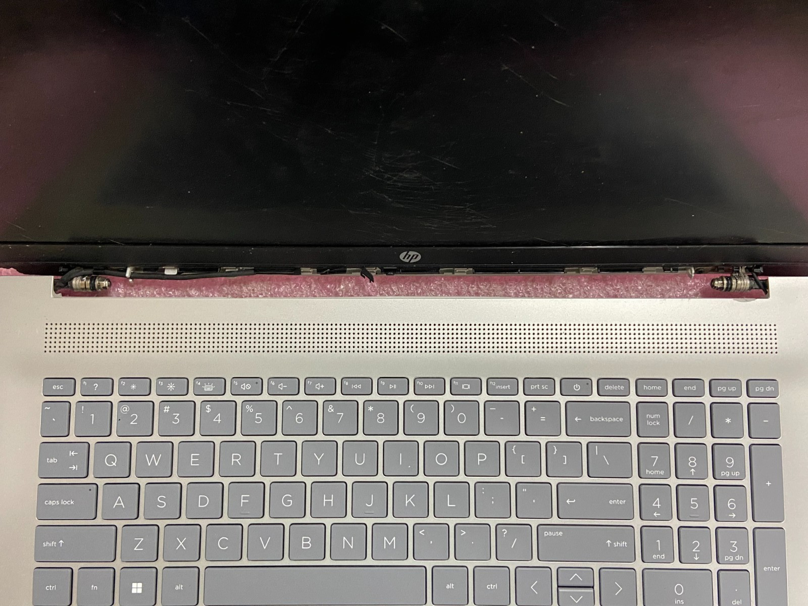 HP 17T i5-11th Gen or Higher *AS IS/Power On Only/Read* | LP495