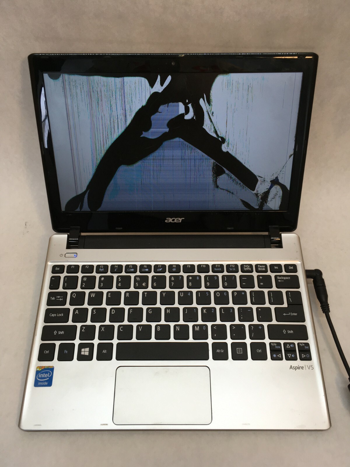 Acer Aspire V5 Intel Celeron 1GB RAM 11.6″ Laptop FOR REPAIRS/PARTS QT
