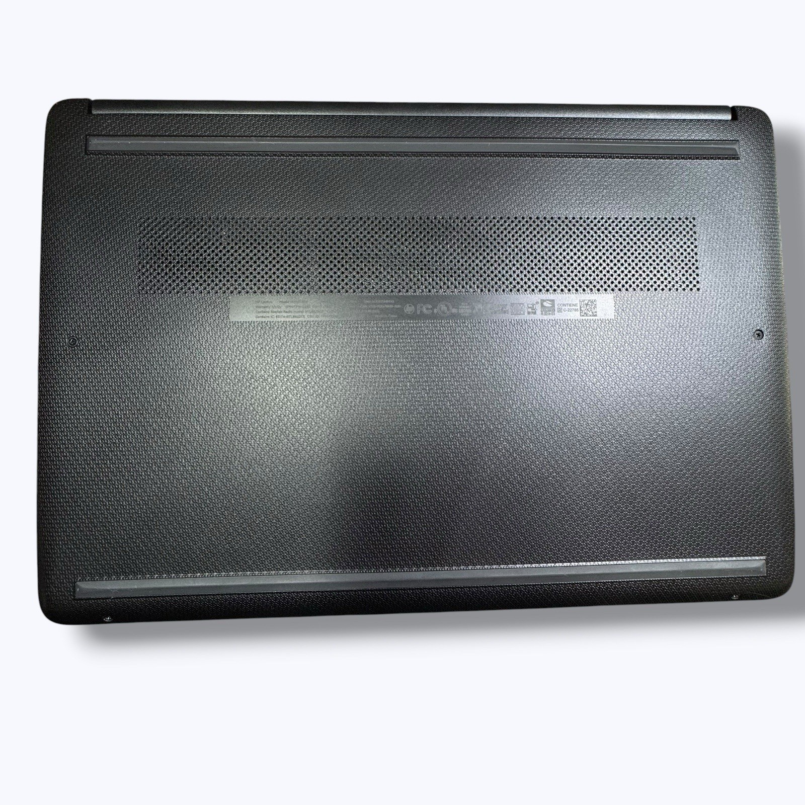 HP Pavilion 14-FQ1035CL 14″ Touch 16GB 512GB SSD AMD RYZEN 7 5700U 2.7GHz Win11H