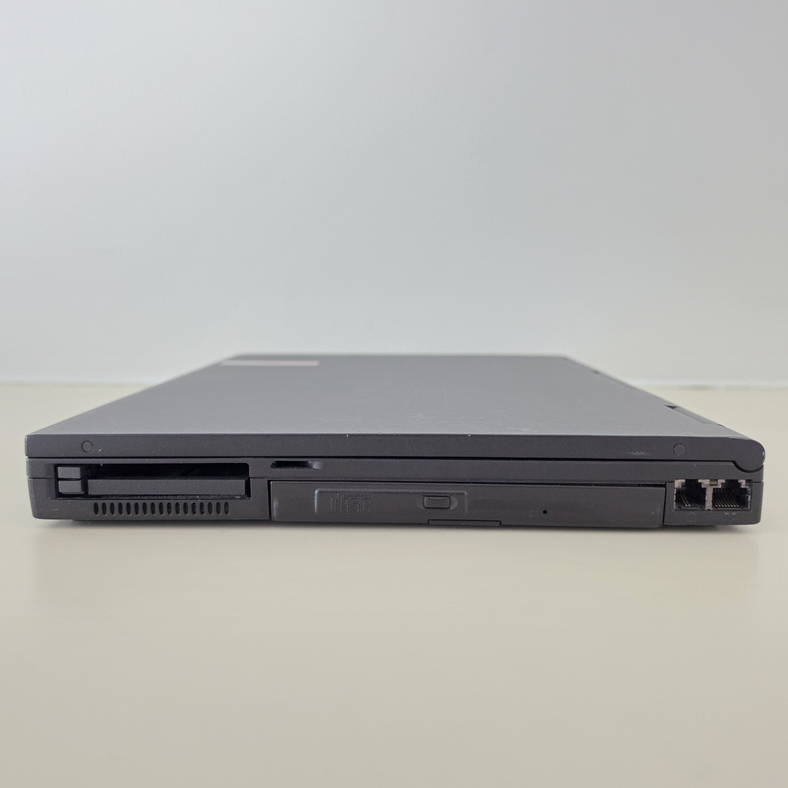 13.3″ Vintage COMPAQ ARMADA M700 Laptop – Intel Pentium III – 384MB RAM 10GB HDD