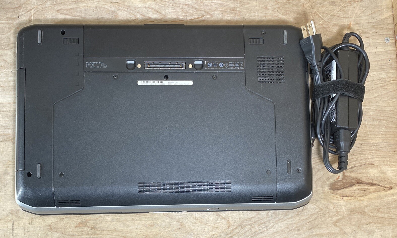 Dell Latitude E5520 i3-2430@2.26GHz | 8GB | NO HDD | NO OS | BIOS OK | POWERS ON