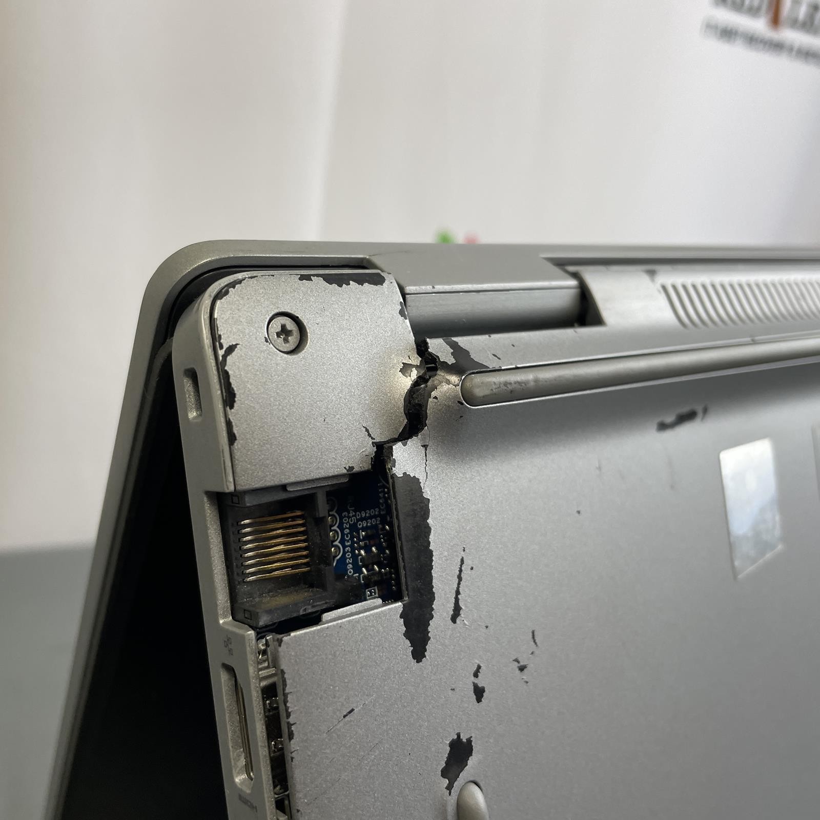 Dell Latitude 5530 15.6″, Core i5-1240P, 16GB RAM, No SSD | #1914 AS IS (READ)