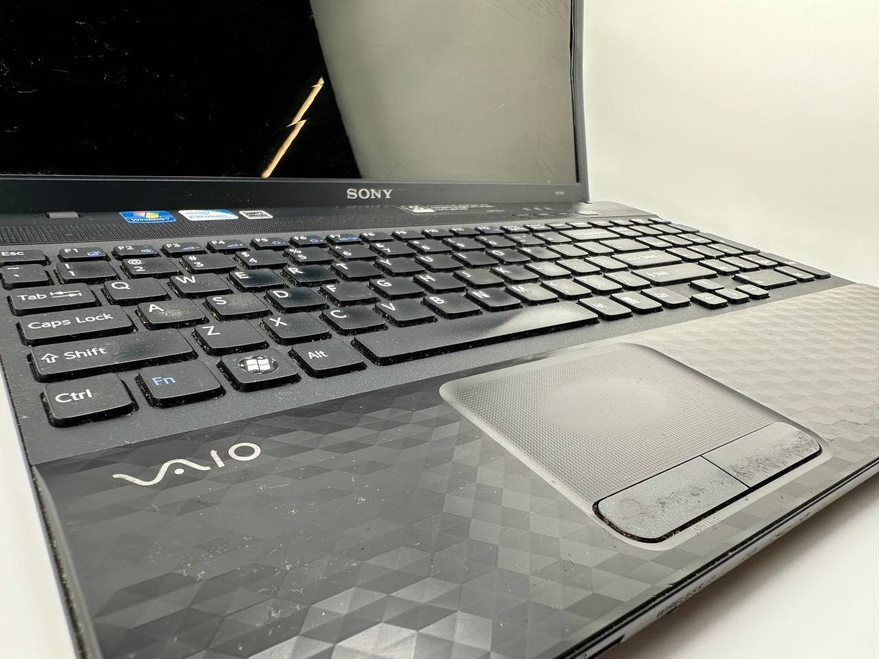 Sony VAIO PCG-71912L 15.5″ Laptop w/ Charger – For Parts 035-2