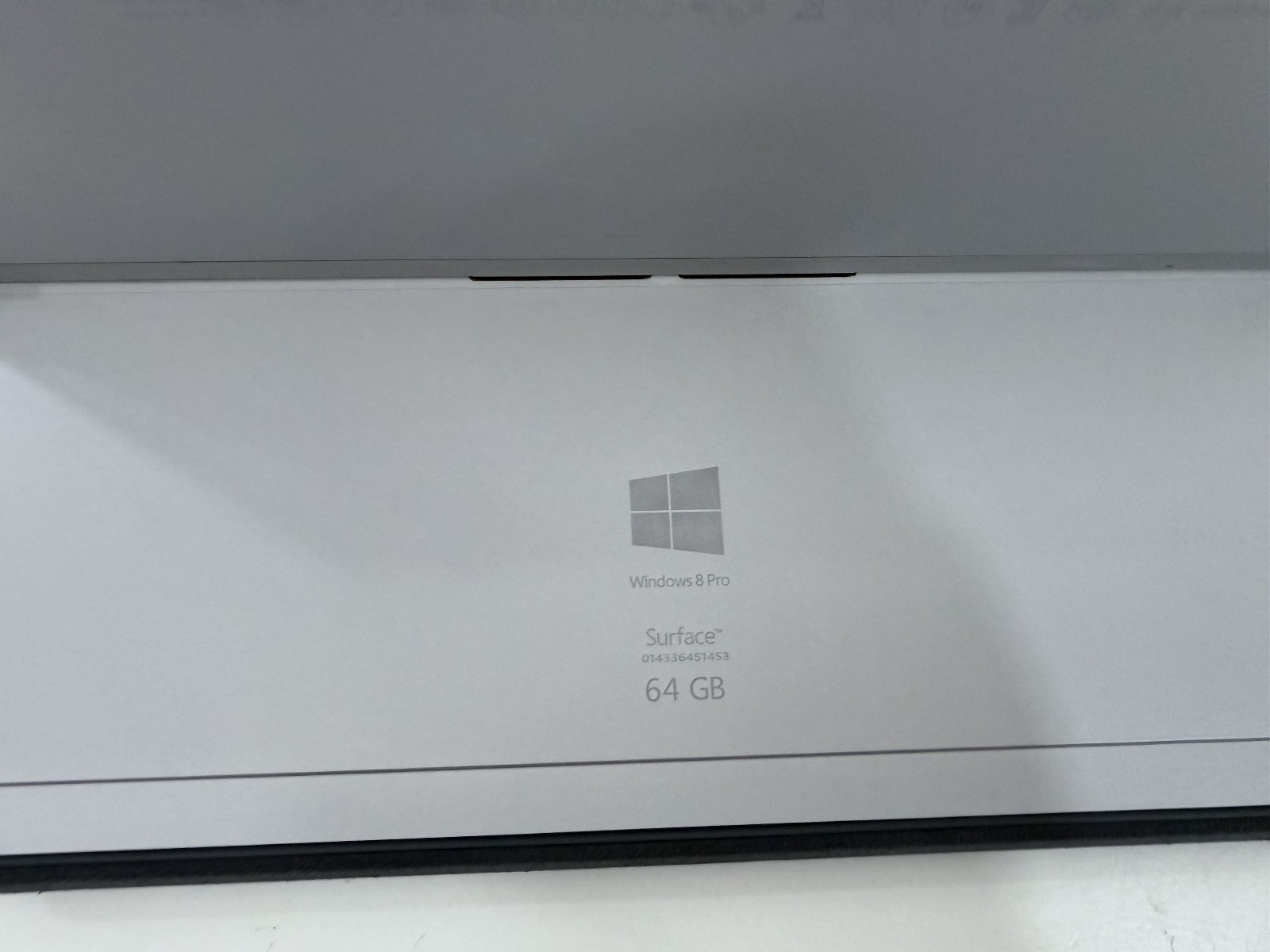 Microsoft Surface Pro 3 i3-4020Y CPU @ 1.50GHz 4 GB RAM 64 GB Win 10 Pro
