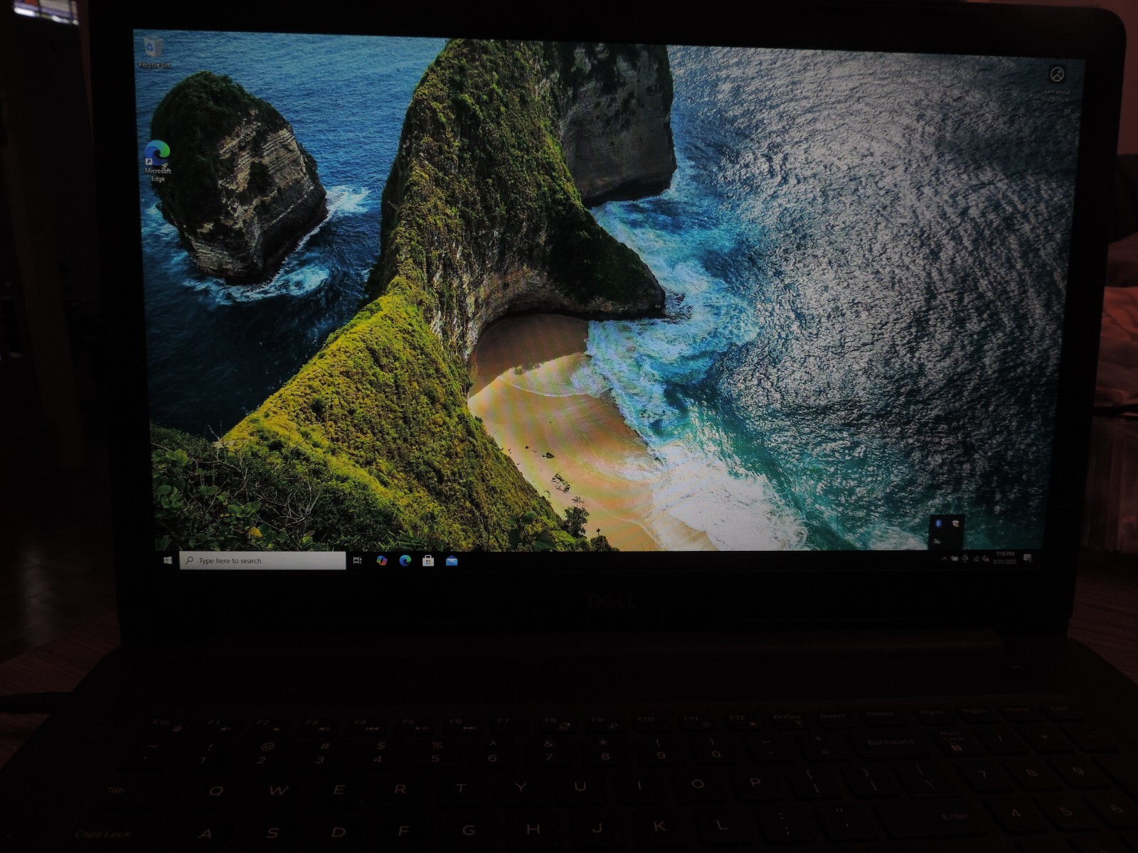 Dell Inspiron 3793, 2TB, 8GB RAM, i7-1065G7 W10H -web camera, wireless, dvd