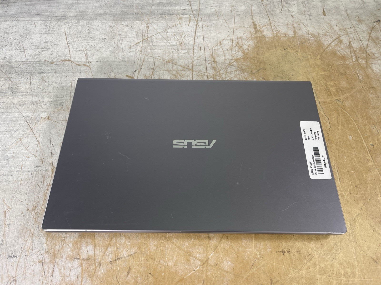ASUS VIVOBOOK R565E i5-1135G7 @ 2.40GHz, 20GB RAM, NO HDD/OS