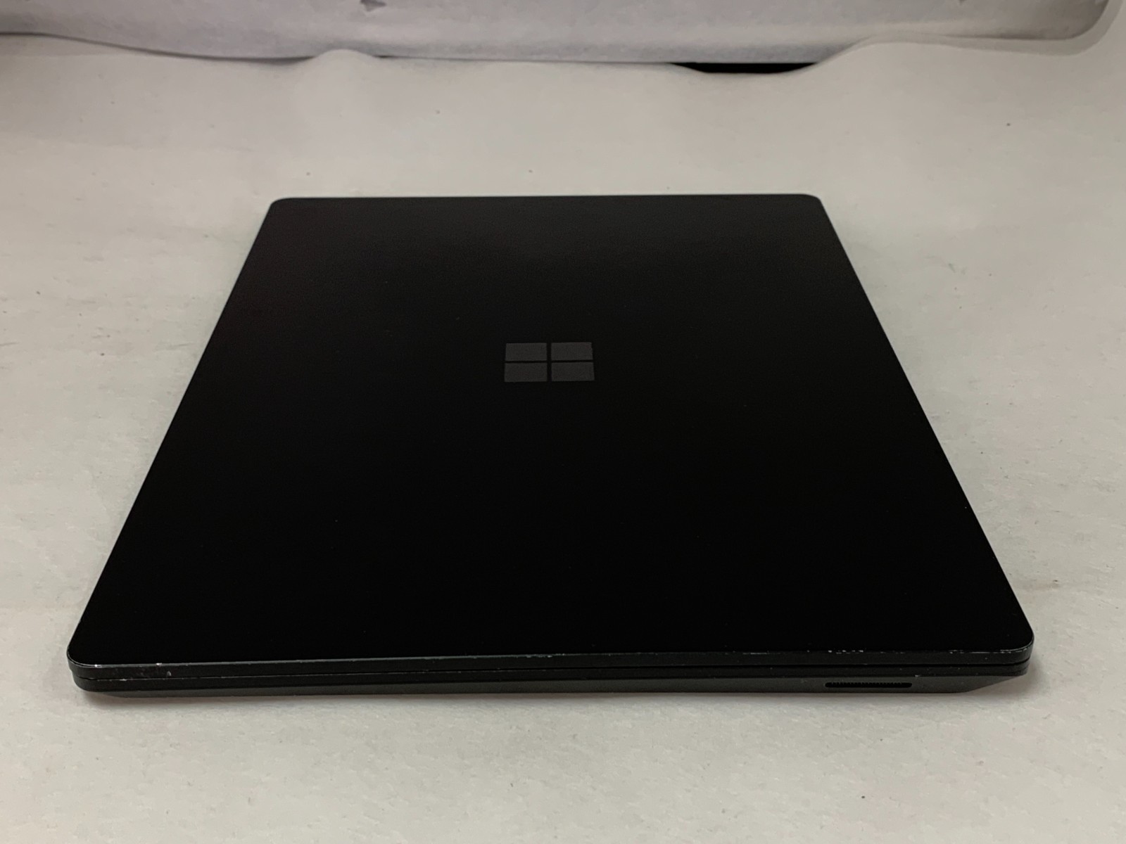 Microsoft Surface Laptop 4 i5-1145G7 2.6GHz 16GB 128GB NVMe W11P Mod. 1951 Read