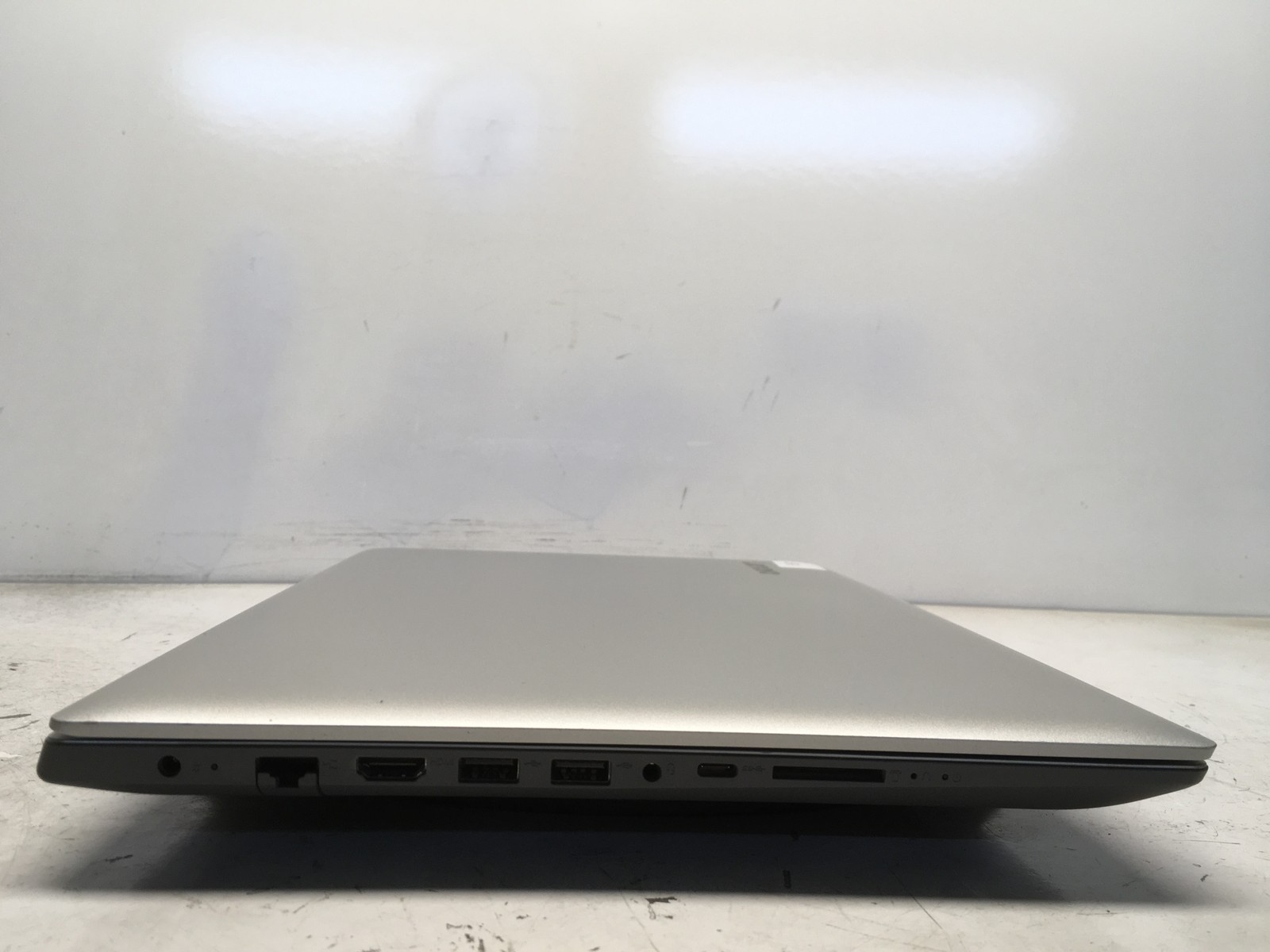 Lenovo IdeaPad 320-15IKB Touch Intel i5-8250U 1.6GHz 12 GB NO HDD No Batt