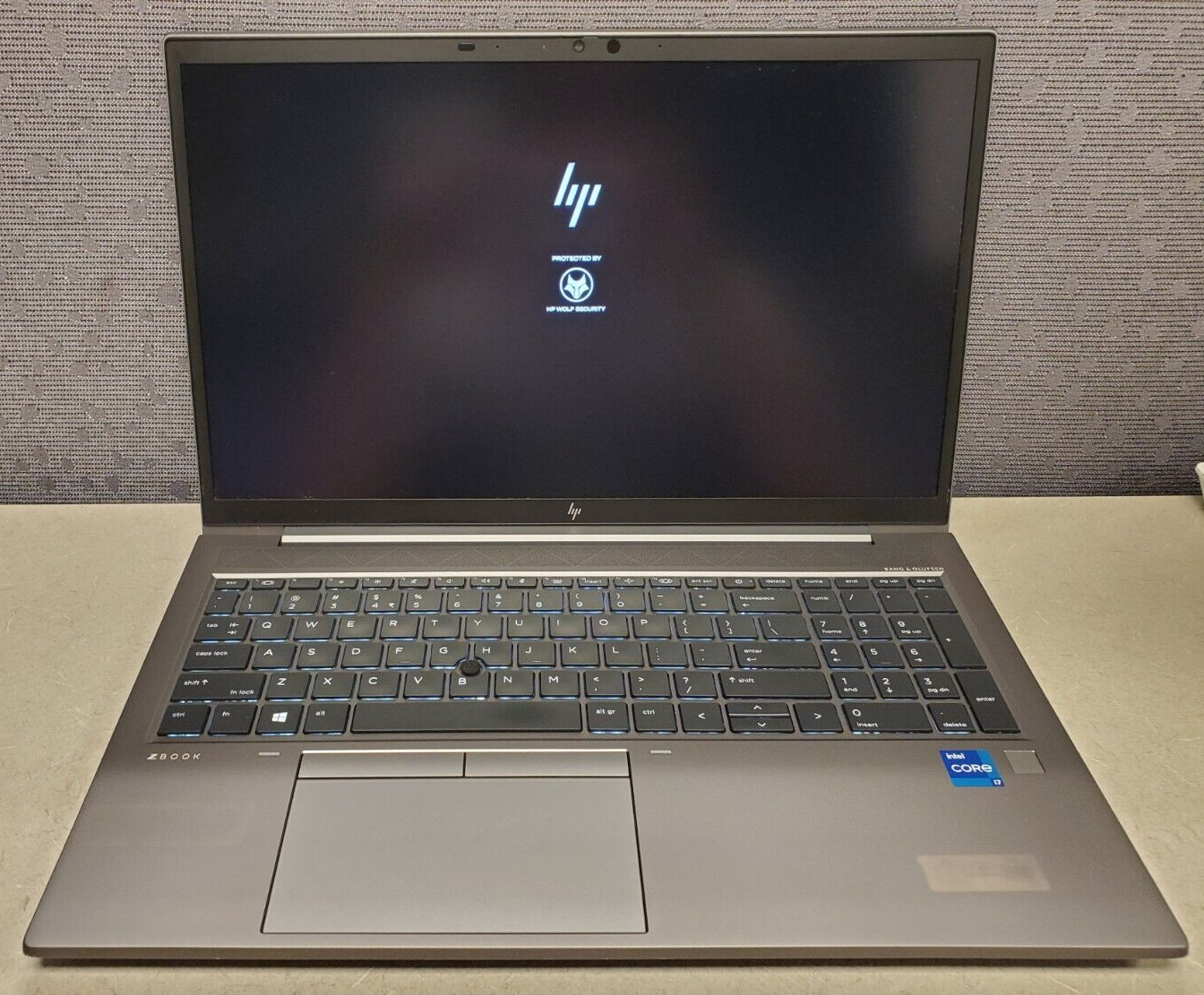 HP ZBook Firefly 15″ G8 w/power adapter