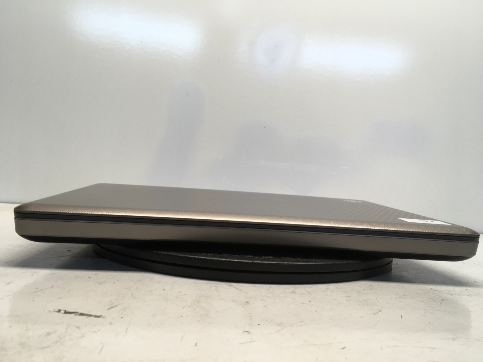 HP G62-225DX Intel Pentium Dual-Core T4500 2.3GHz 3 GB NO HDD No Batt