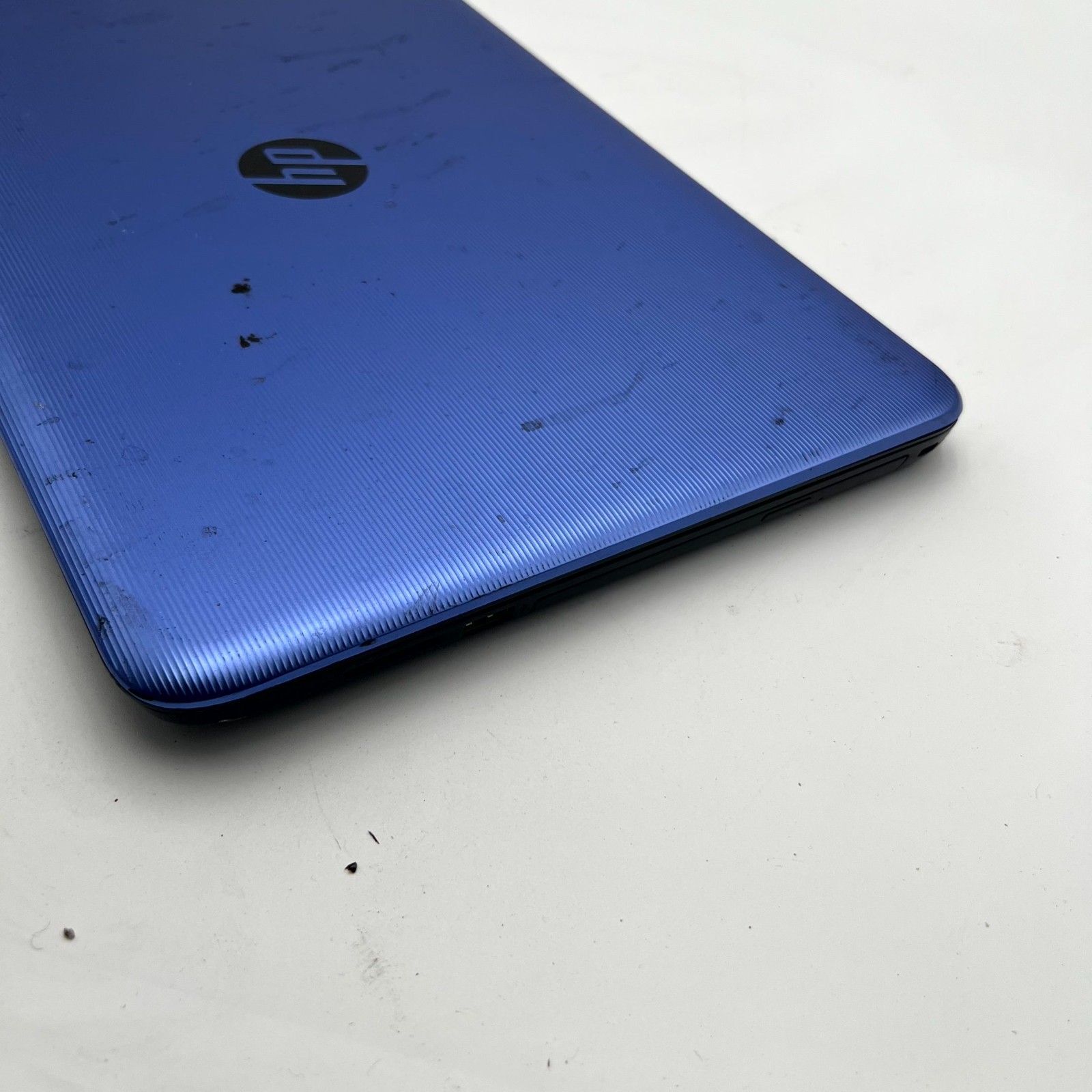 HP TPN-C125 Notebook Blue 15.6″ Screen Intel Pentium USB 3.0 – For Parts
