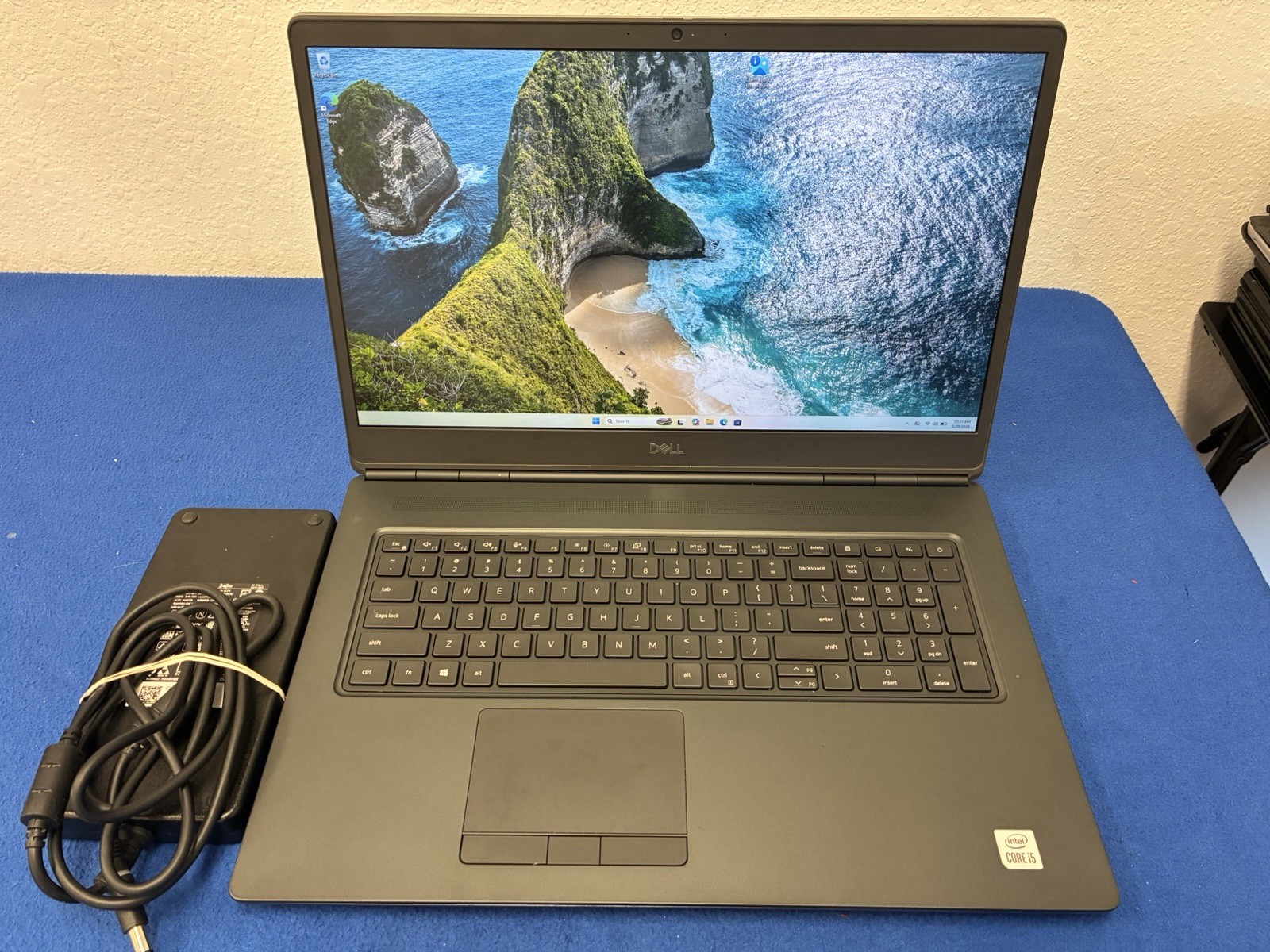 Dell Precision 7750, 17.3″, 10th Gen i5, 16GB RAM, 512GB SSD, Intel GPU, Win 11