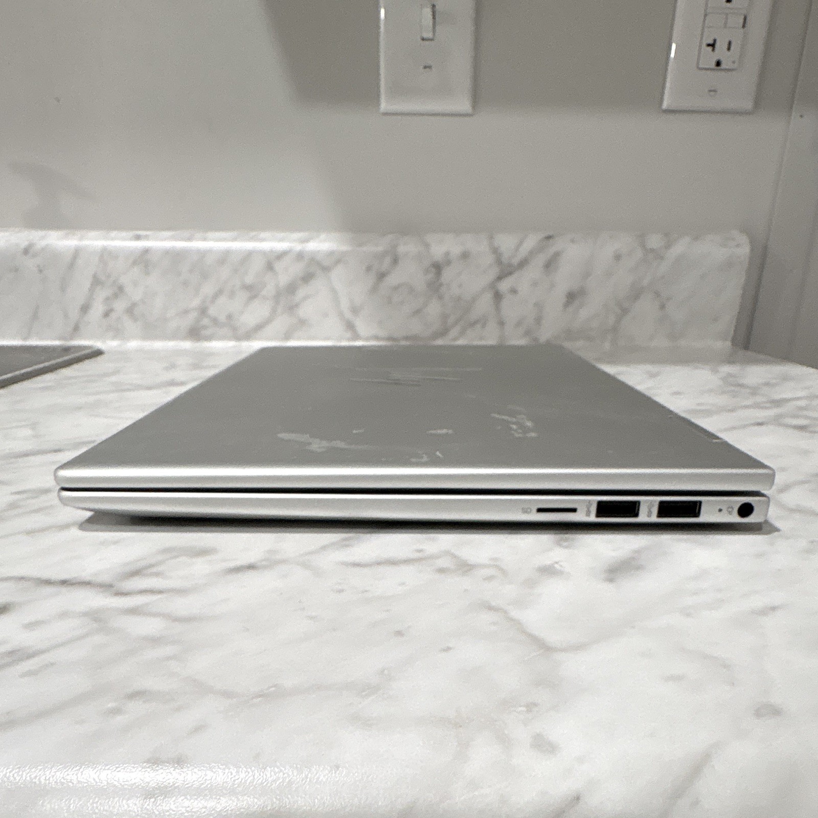 HP ENVY x360 14-es1xxx 2-in-1 14in Core 5 120U 8GB Win 11 Home Silver