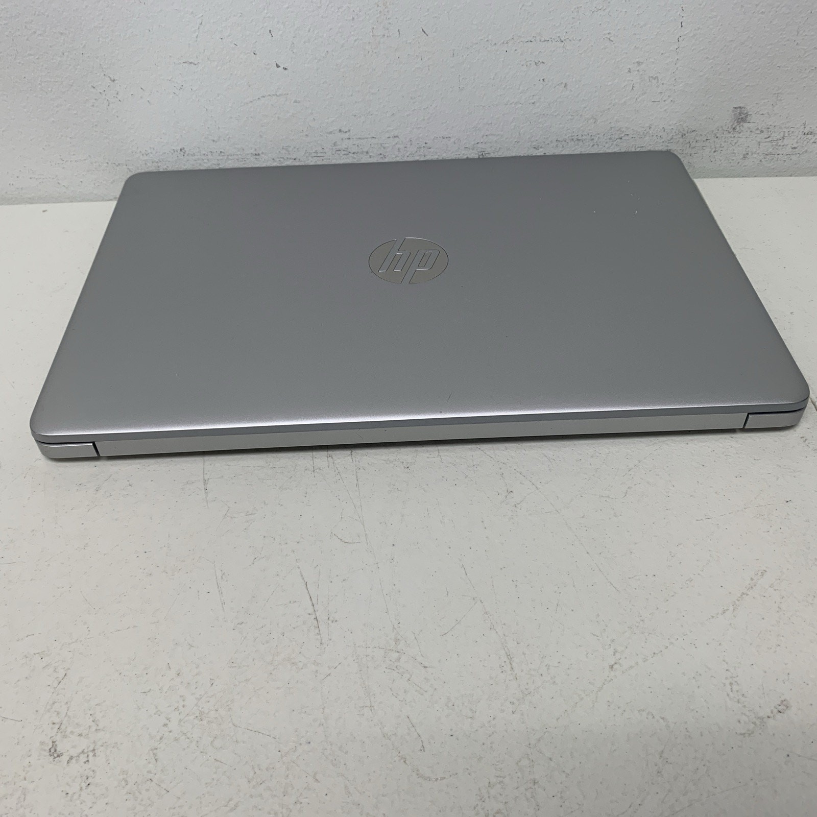 HP Laptop 15-ef1xxx 15 / 12GB Ram 256GB SSD Wind 11 Home