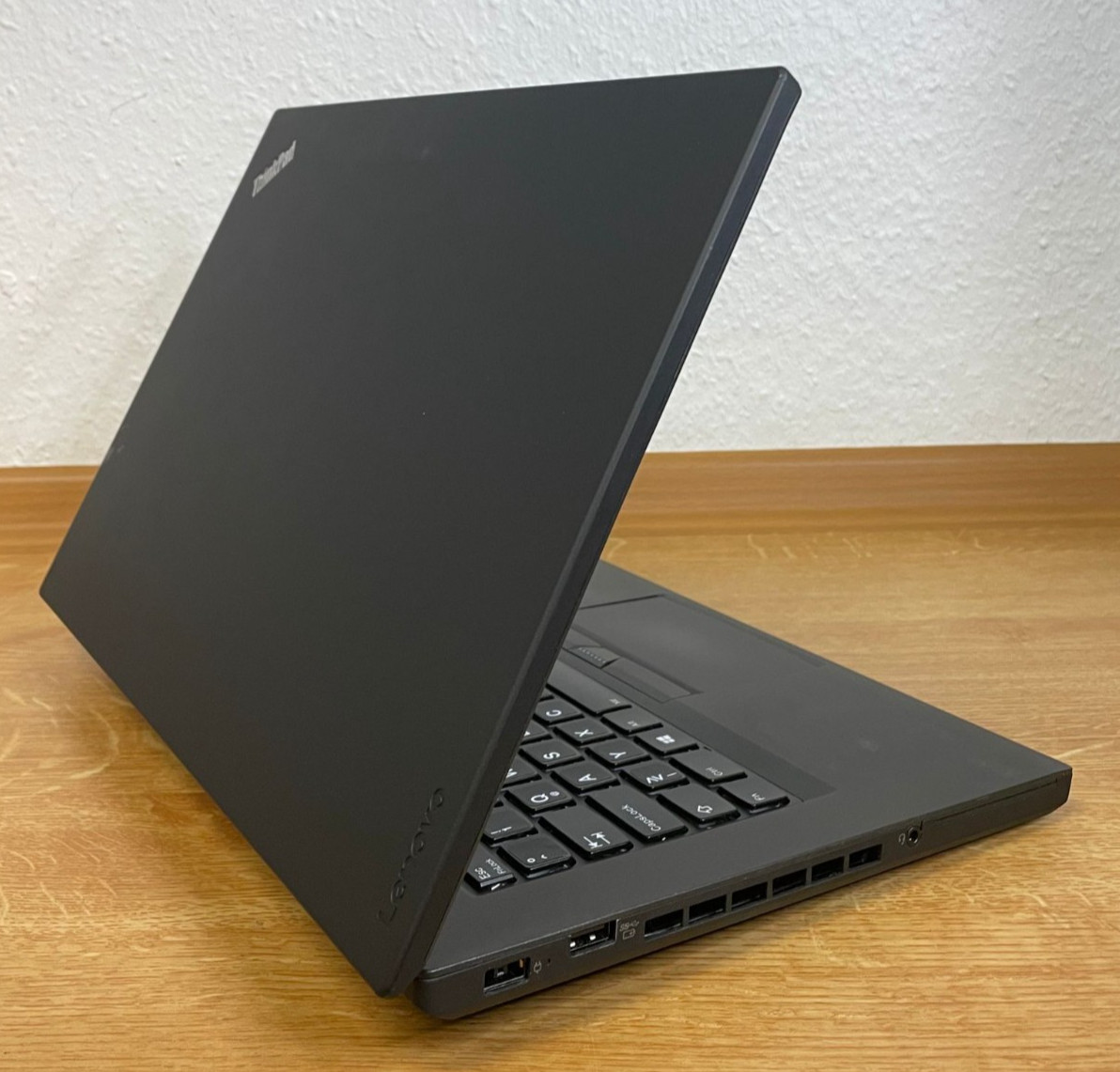 Ultrabook Lenovo ThinkPad T470p 7300HQ-4×3.5GHz 14″FHD 8GB RAM 256SSD