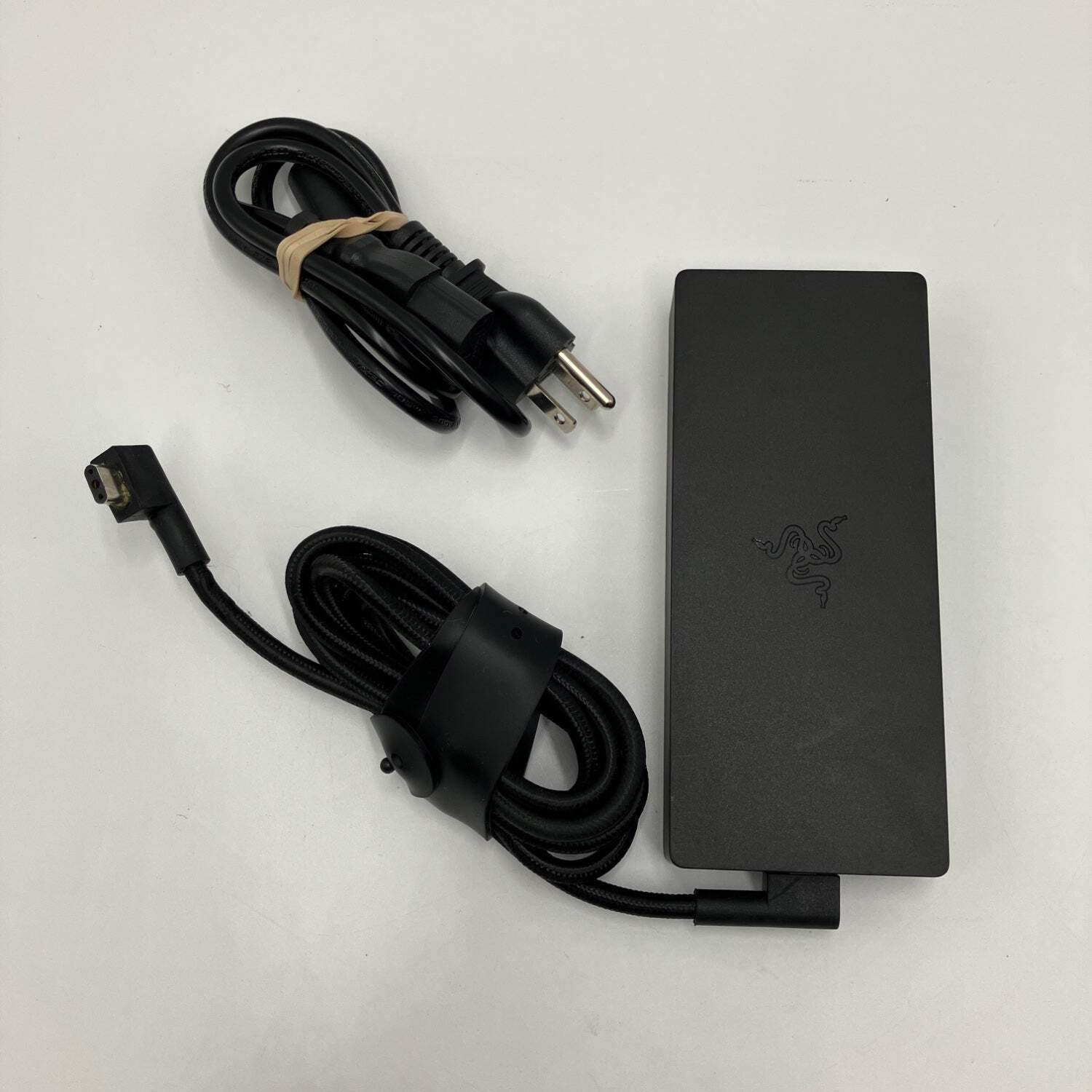 Razer Blade 17 RZ09-0423 17.3″ i9-12900H 16GB RAM 1TB SSD GeForce RTX 3070 Ti