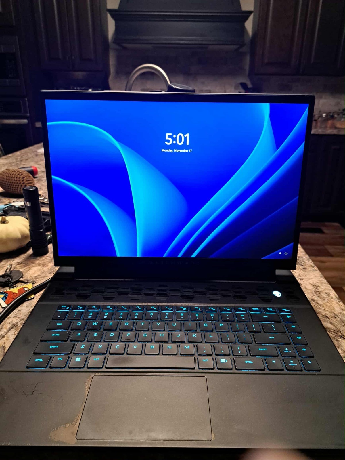 ALIENWARE M16 R1 16GB, 2x8GB, DDR5, 5200 MT/s 16″ QHD NVIDIA G-SYNC + DDS