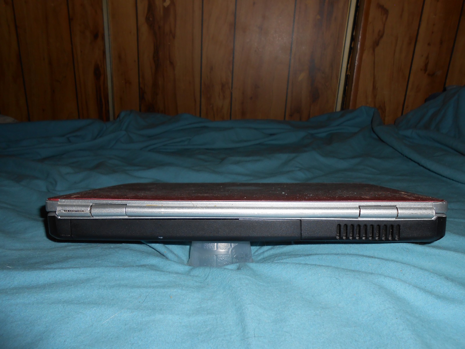 Pink Dell Inspiron 1525 15.4in. (320GB, Intel Core 2 , 2GHz,2GB) Notebook/Laptop