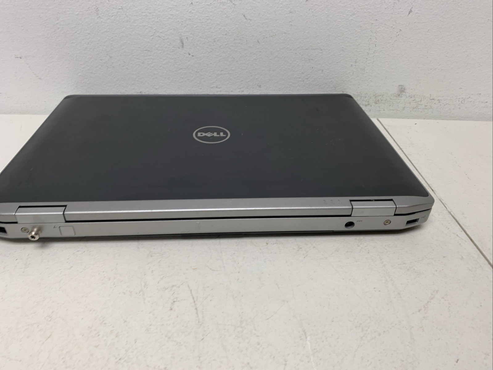 DELL LATITUDE E6530 Intel Core i5-3230M 2.60 GHZ 4GB No Hdd No Charger /for Part