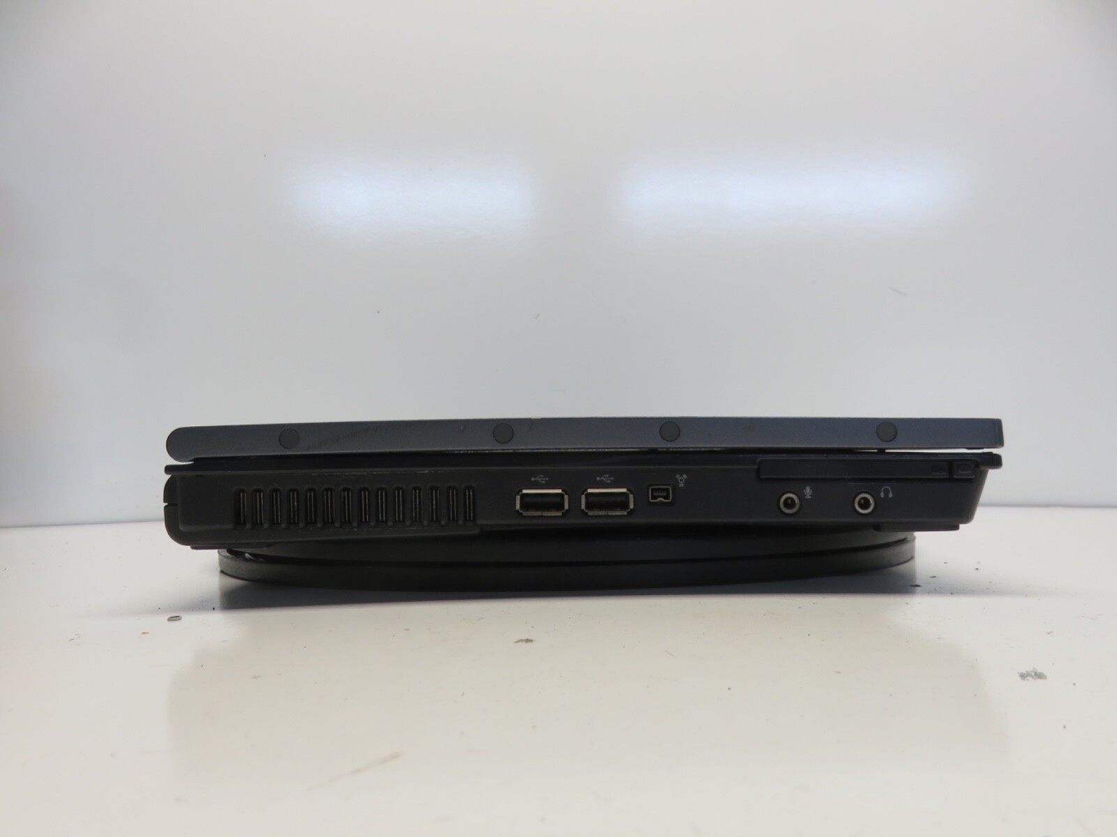 HP Compaq 6910P Intel Core 2 Duo T7500 2200MHz 2 GB NO HDD No Batt