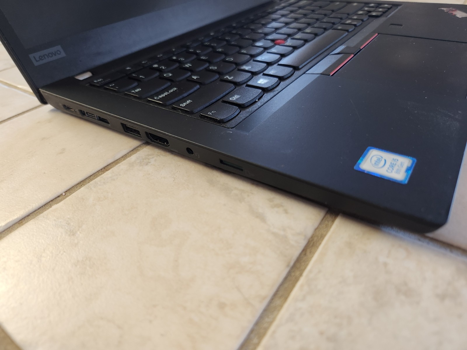 Lenovo ThinkPad T490 | i5-8265U | 8GB RAM | 256GB SSD | Win 11 Pro