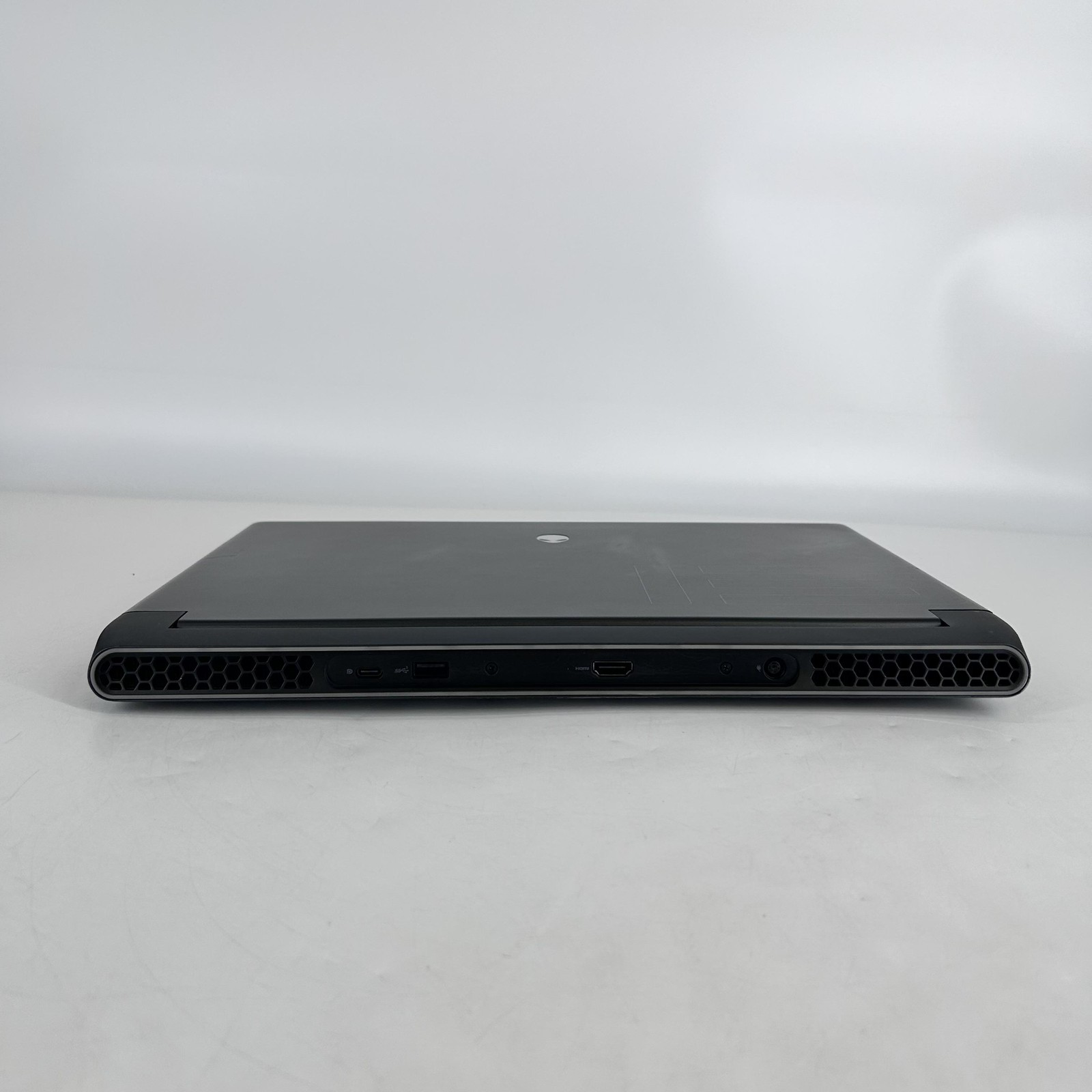 Dell Alienware m15 R5 165Hz FHD 3.2 GHz Ryzen 7 5800H 32GB 1TB SSD RTX 3060 Good
