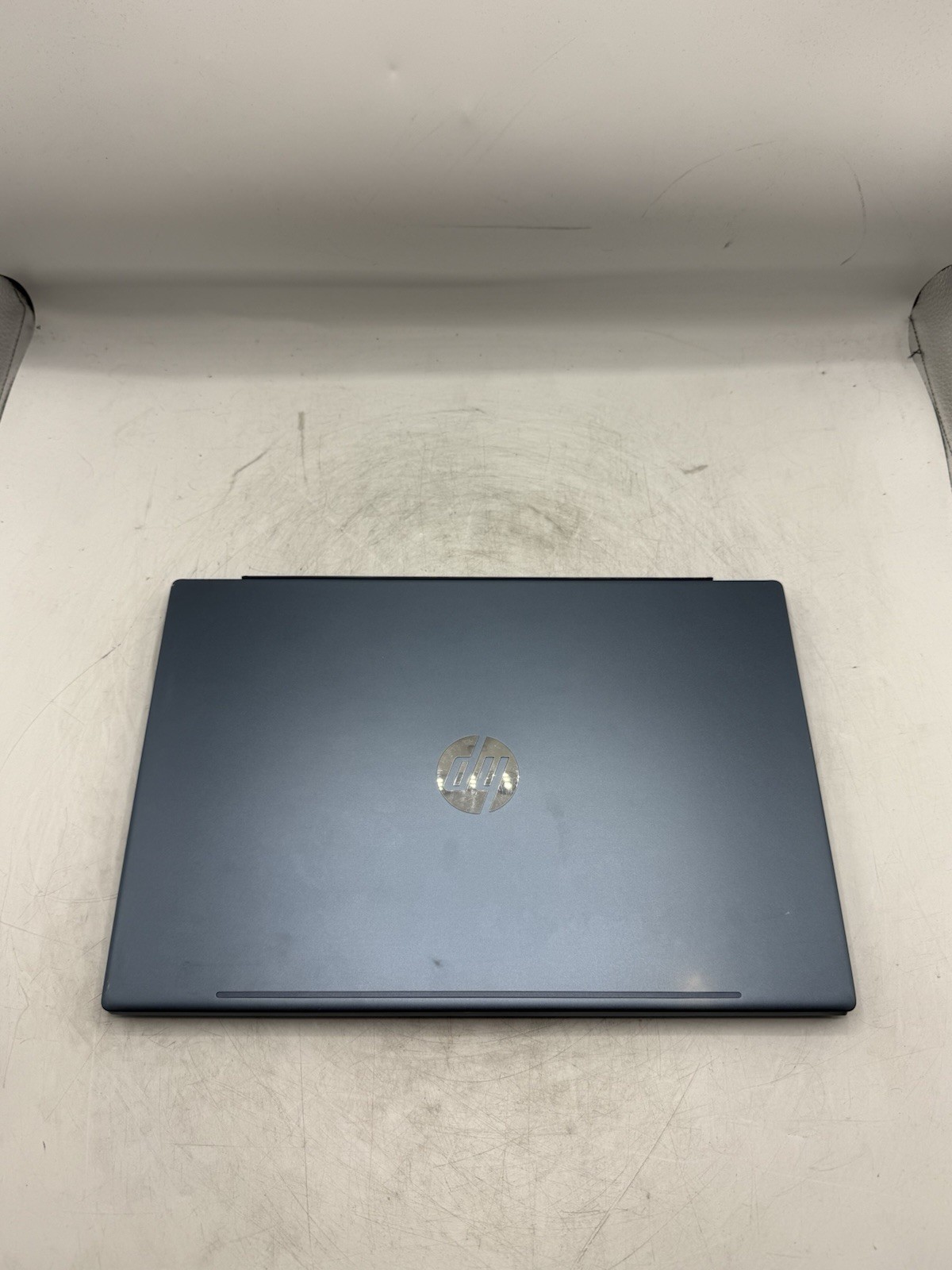 HP Pavilion 15-CS3073CL 15.6″ FHD Touch I7-1065G7 4GB RAM MX250 READ