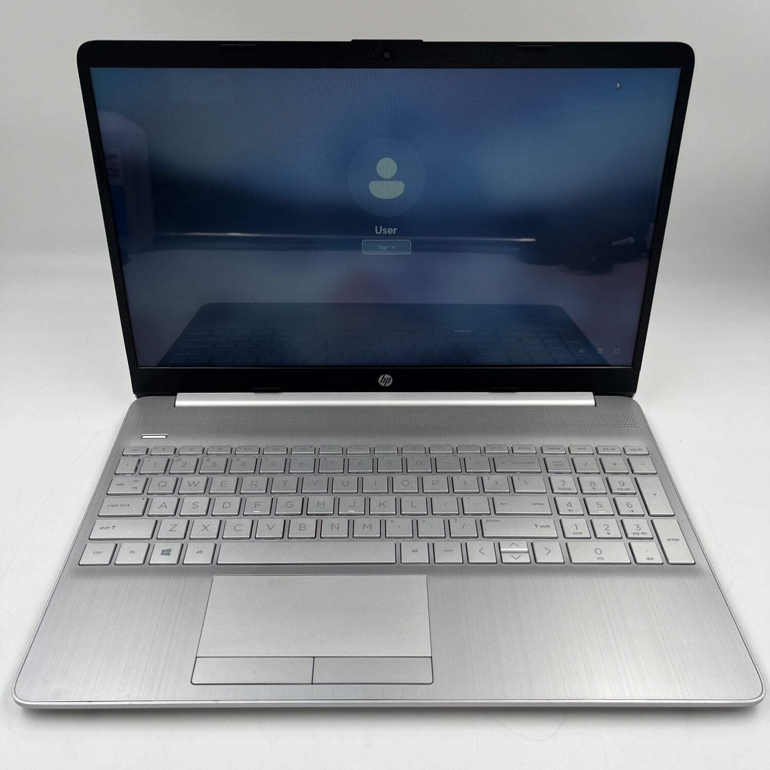 HP 15-dw2025cl 15.6″ i5-1035G1 1.0GHz 12GB SDRAM 1TB HDD