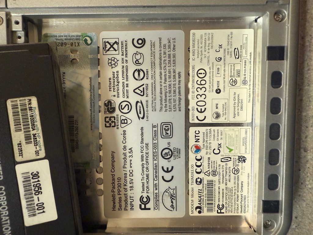 HP Compaq tc1100 Tablet PC Pentium M 1GHz 256MB. BATTERY ISSUE BUT READ DESCRIPT