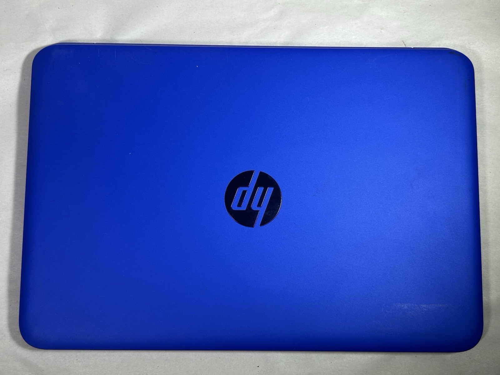 HP Stream Laptop Celeron N3050, 2 GB RAM 14″ Micro-edge HD Windows 10 Home