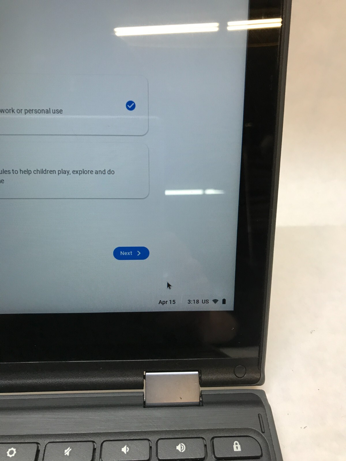 Lenovo 300e 2nd Gen Chromebook 11.6″ Intel Celeron 4GB RAM 32GB eMMC C-Grade -DW