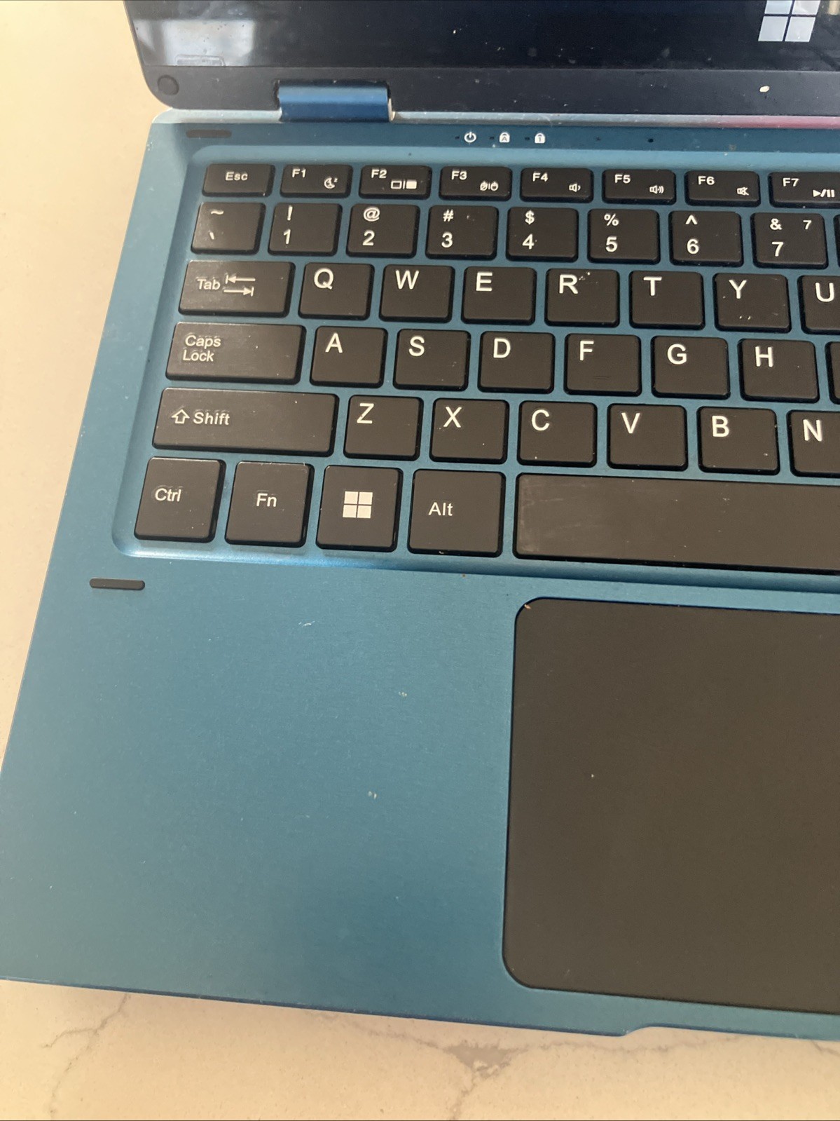 Gateway GWTC116-2BL notebook computer
