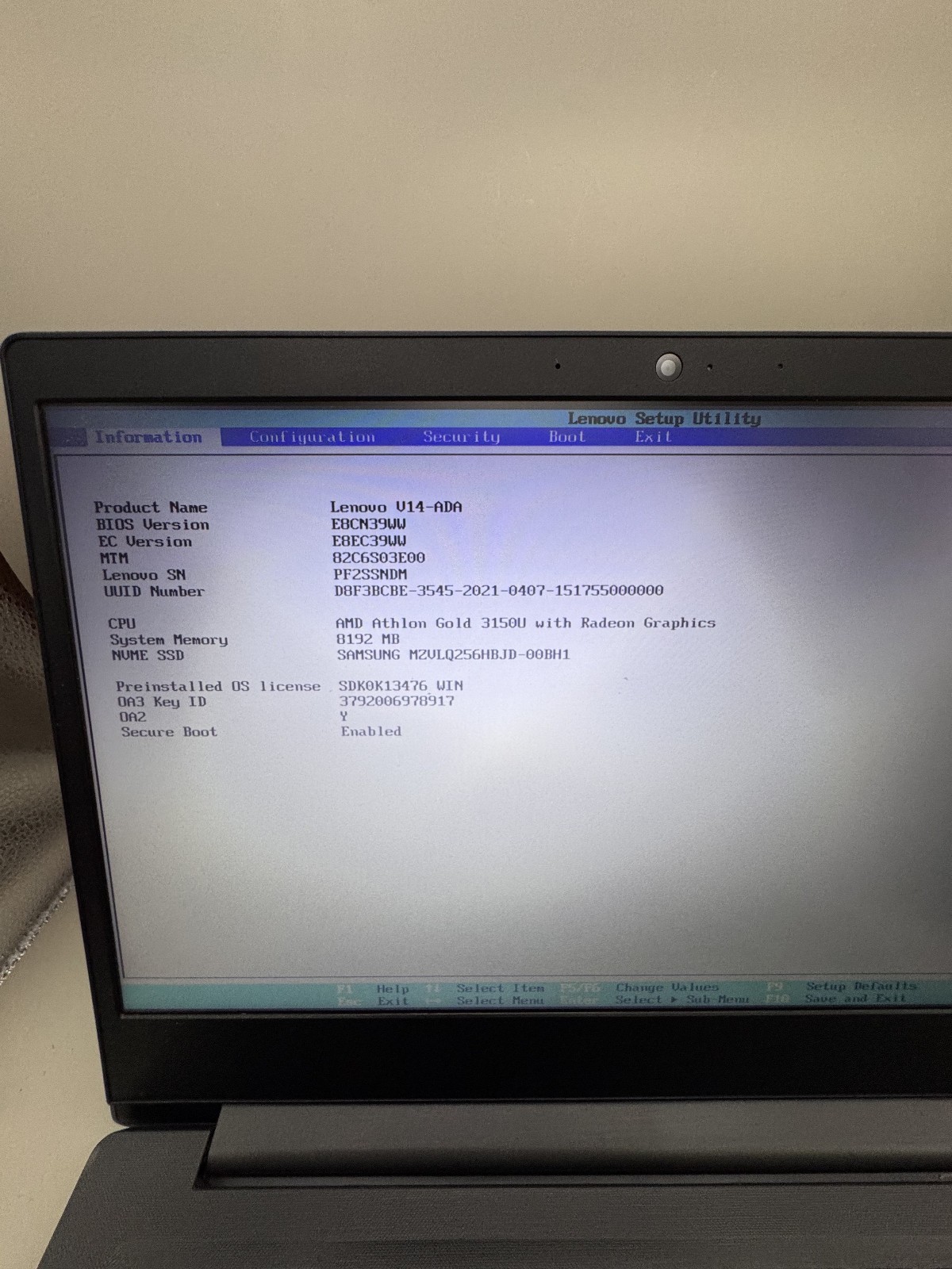 Lenovo V14-ADA, AMD Athlon Gold 3150U, 6GB DDR4, 239 GB SSD, FEW KEYS DONT WORK