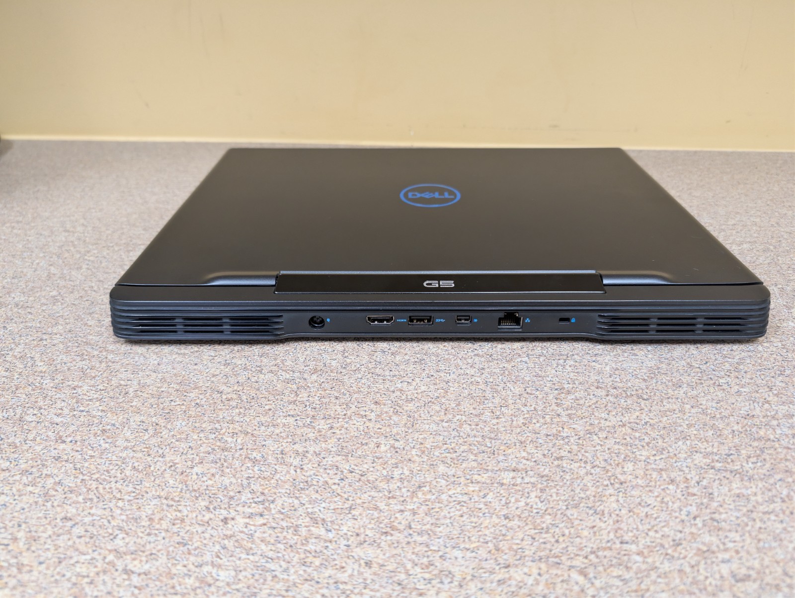 Dell Gaming Laptop G5 5590 – Intel i7-9750H, 16GB RAM, Geforce 2060, 512GB