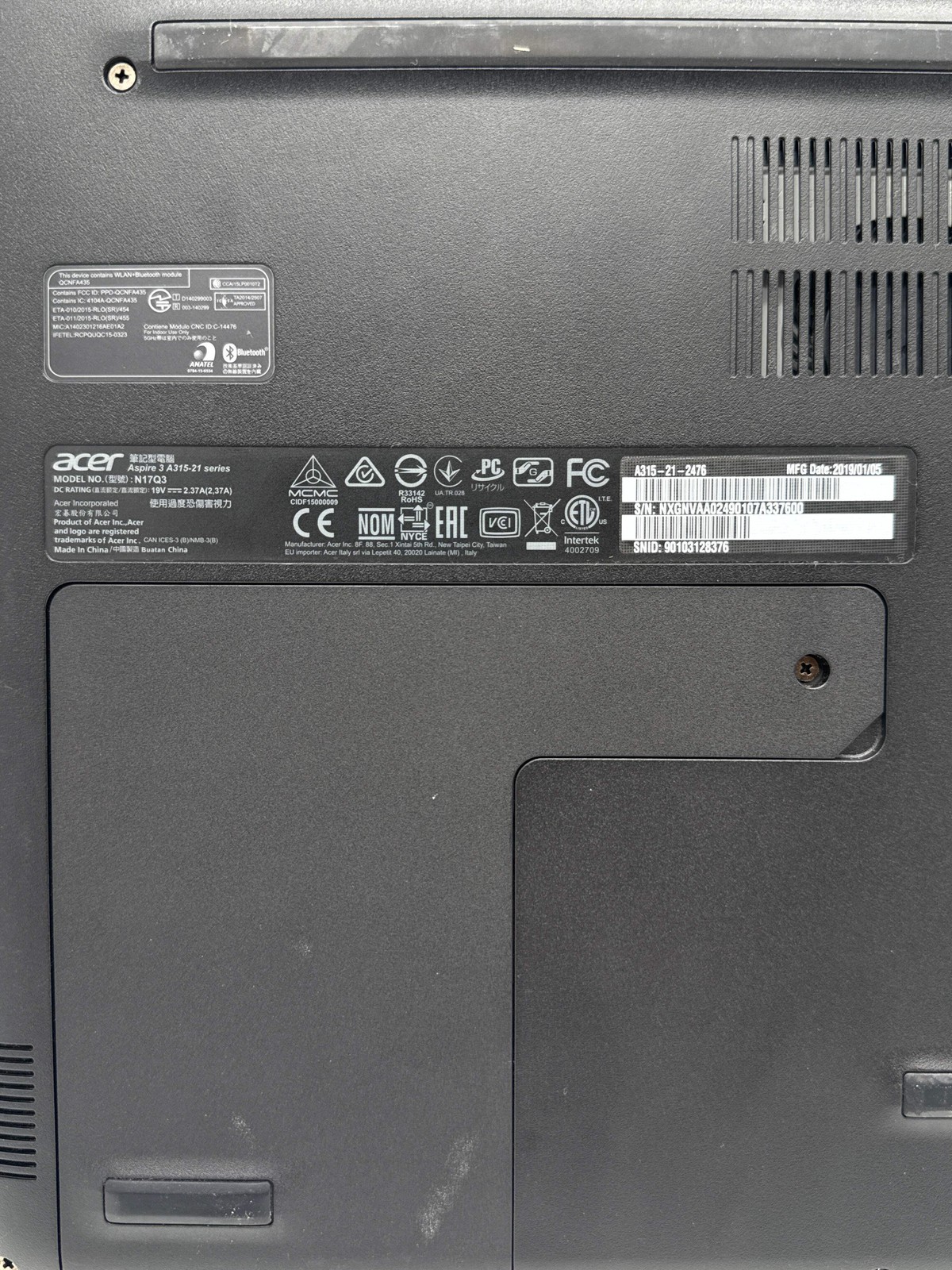Acer Aspire 3 15.6″ A315-21 AMD E2-9000e@1.5GHz 4GB RAM 1TB HDD Laptop
