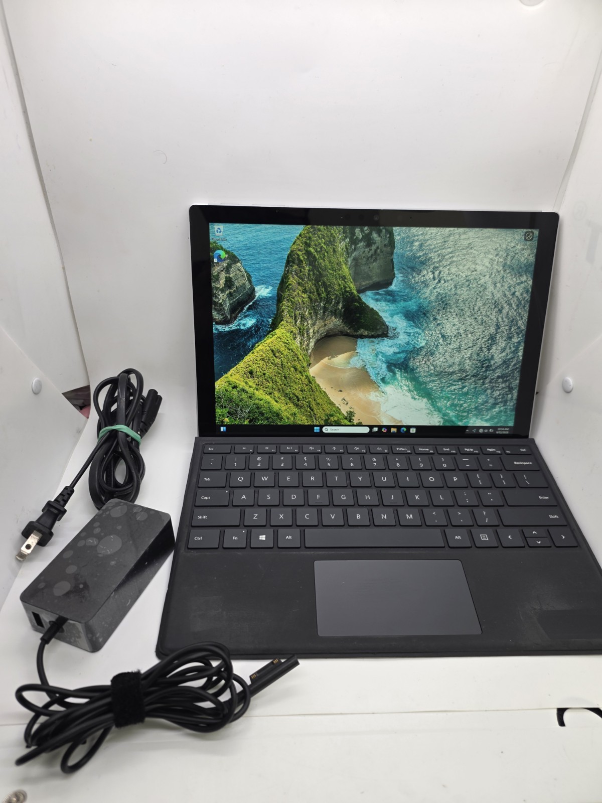Microsoft Surface Pro 7 12-inch Core i3-100G1 4GB RAM 128GB Silver Used W/ Keys