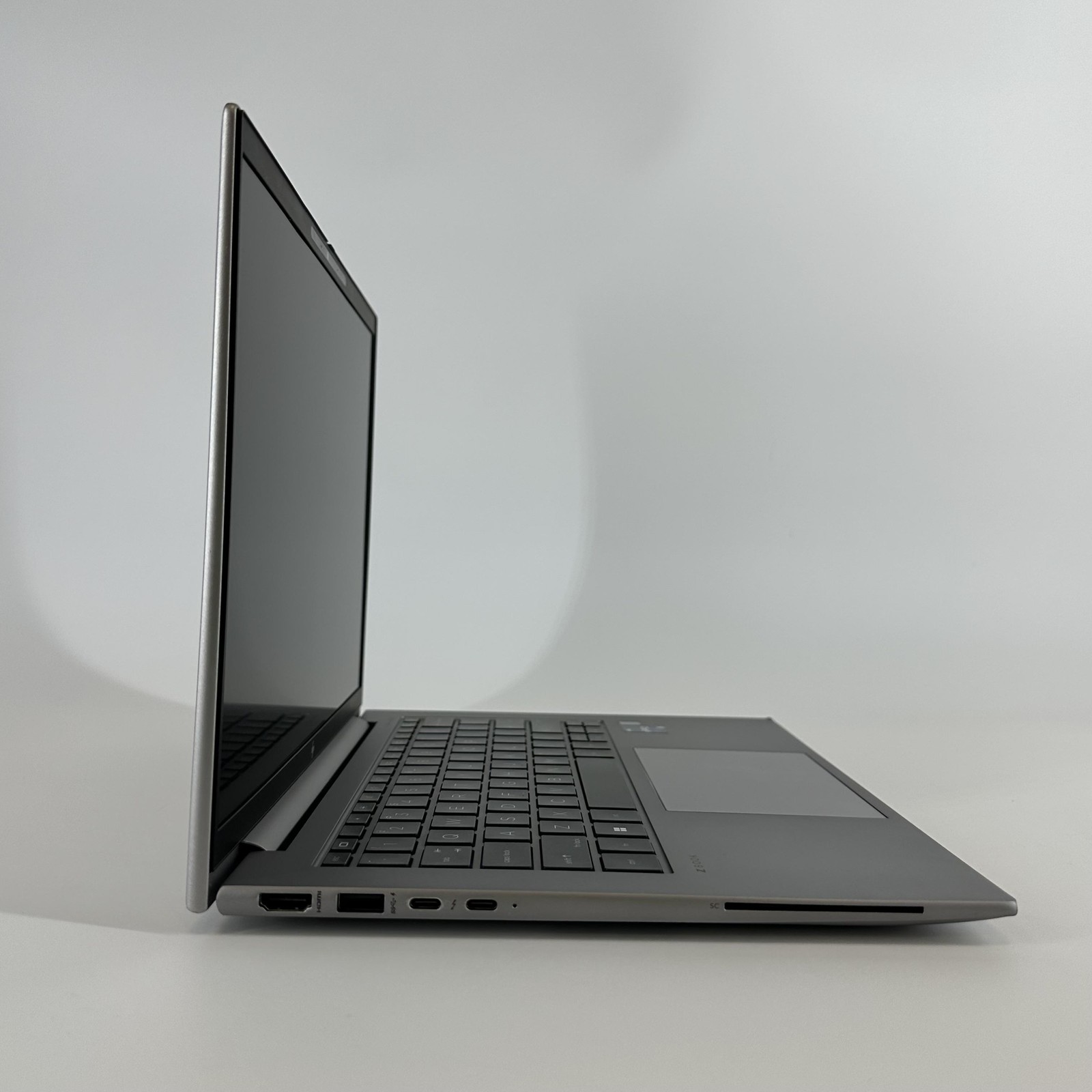 HP ZBook Firefly 14 G10 FHD+ 1.9 GHz i7-1370P 16GB 512GB SSD Good – BEZEL SPLIT