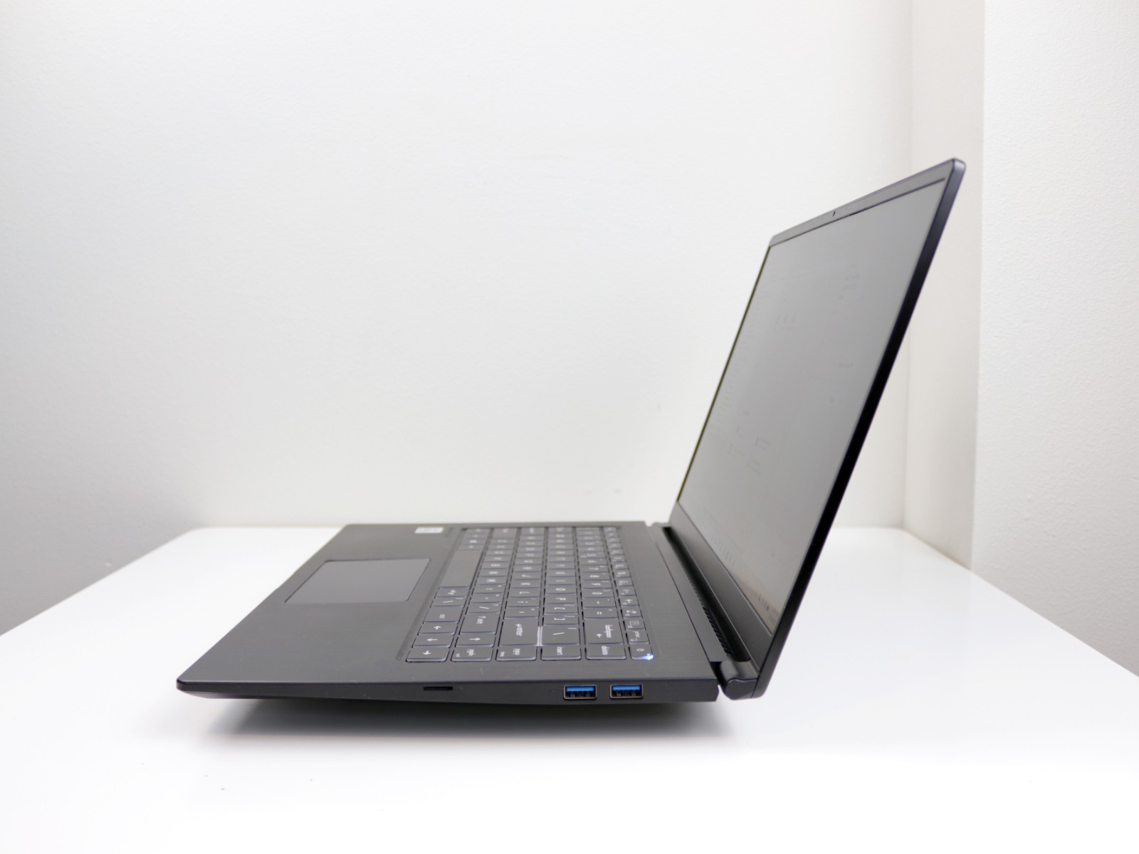 MSI Modern 15 Full HD Laptop Core i5-10210U 8GB DDR4 512GB SSD Windows 11