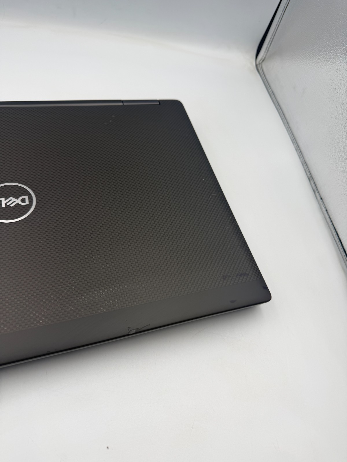 Dell Precision 7540 intel i7-9850H 2.6Ghz 16GB RAM FHD – TOUCHSCREEN – Win 11 P