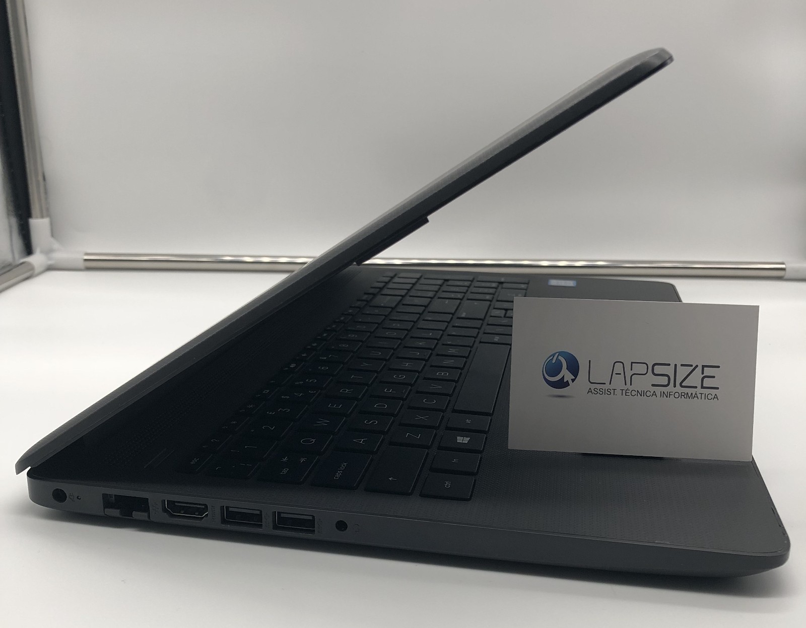 HP 250 G7 | Core i5 8th 1,6Ghz 8GB NVME 256GB 15.6