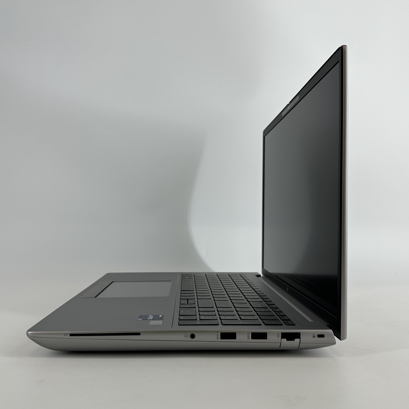 HP ZBook Fury 16 G9 FHD+ 2.1 GHz i7-12850HX 32GB 1TB SSD RTX A2000 Very Good