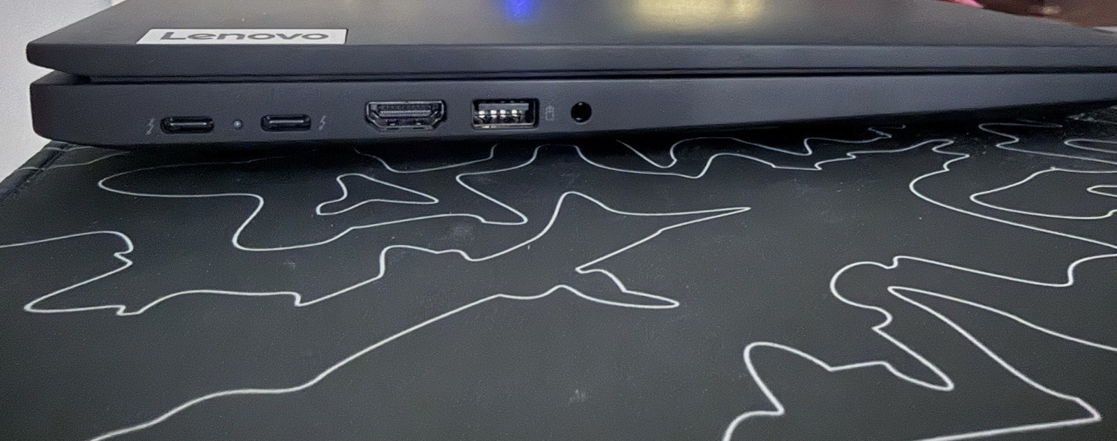 Lenovo ThinkPad T14 Gen6 AMD Ryzen 7 32GB SSD 15.6in Black Win11 Radeon 860M